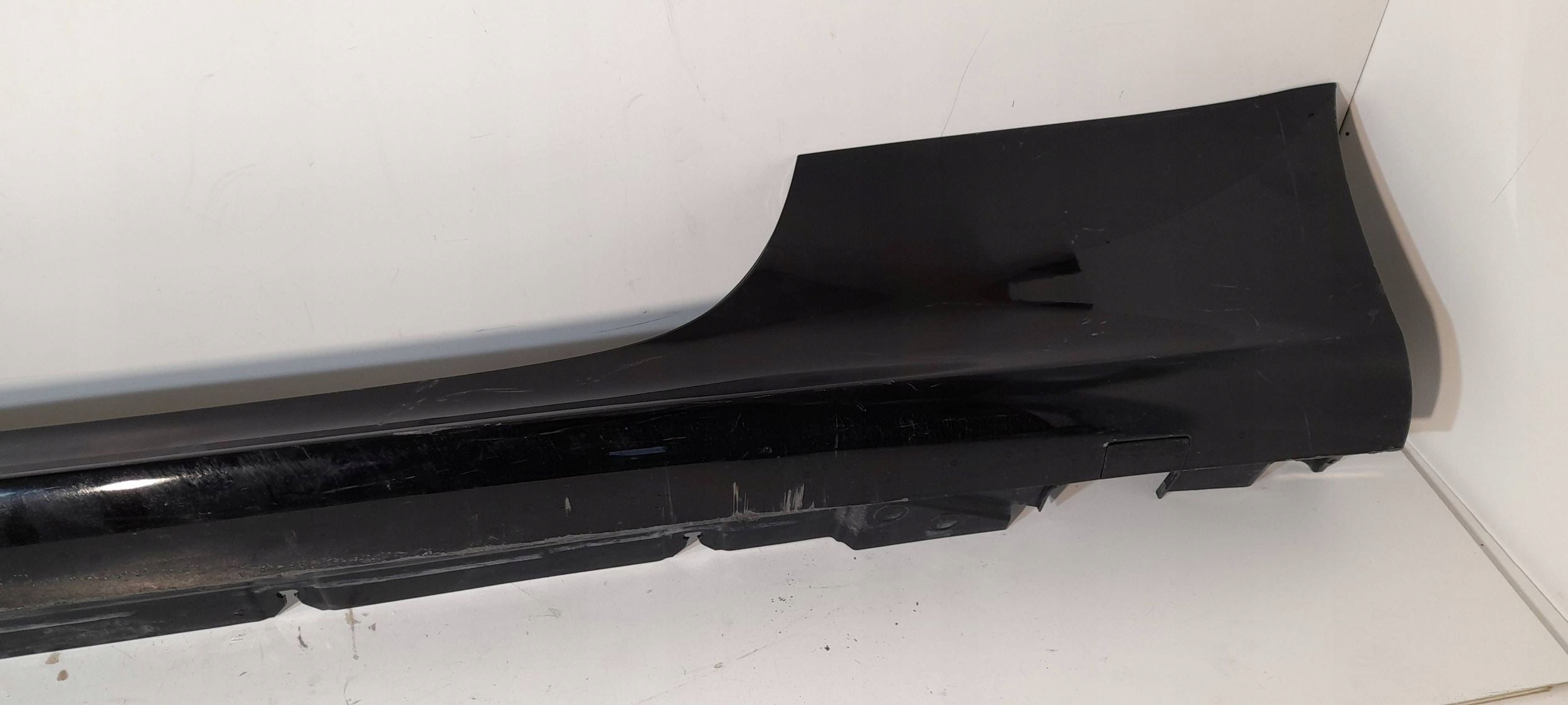 Mercedes-Benz E W238 cap threshold right A2386907302 (MR47)