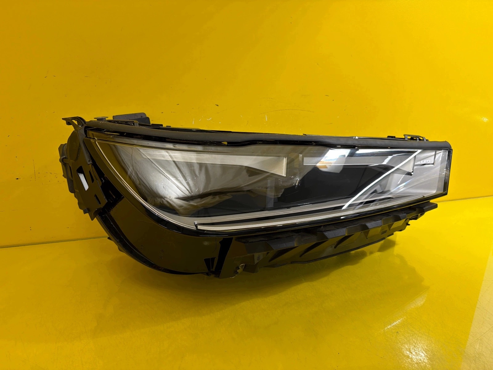 light right BMW IX20 M60 Full Led 5A3CE92-05