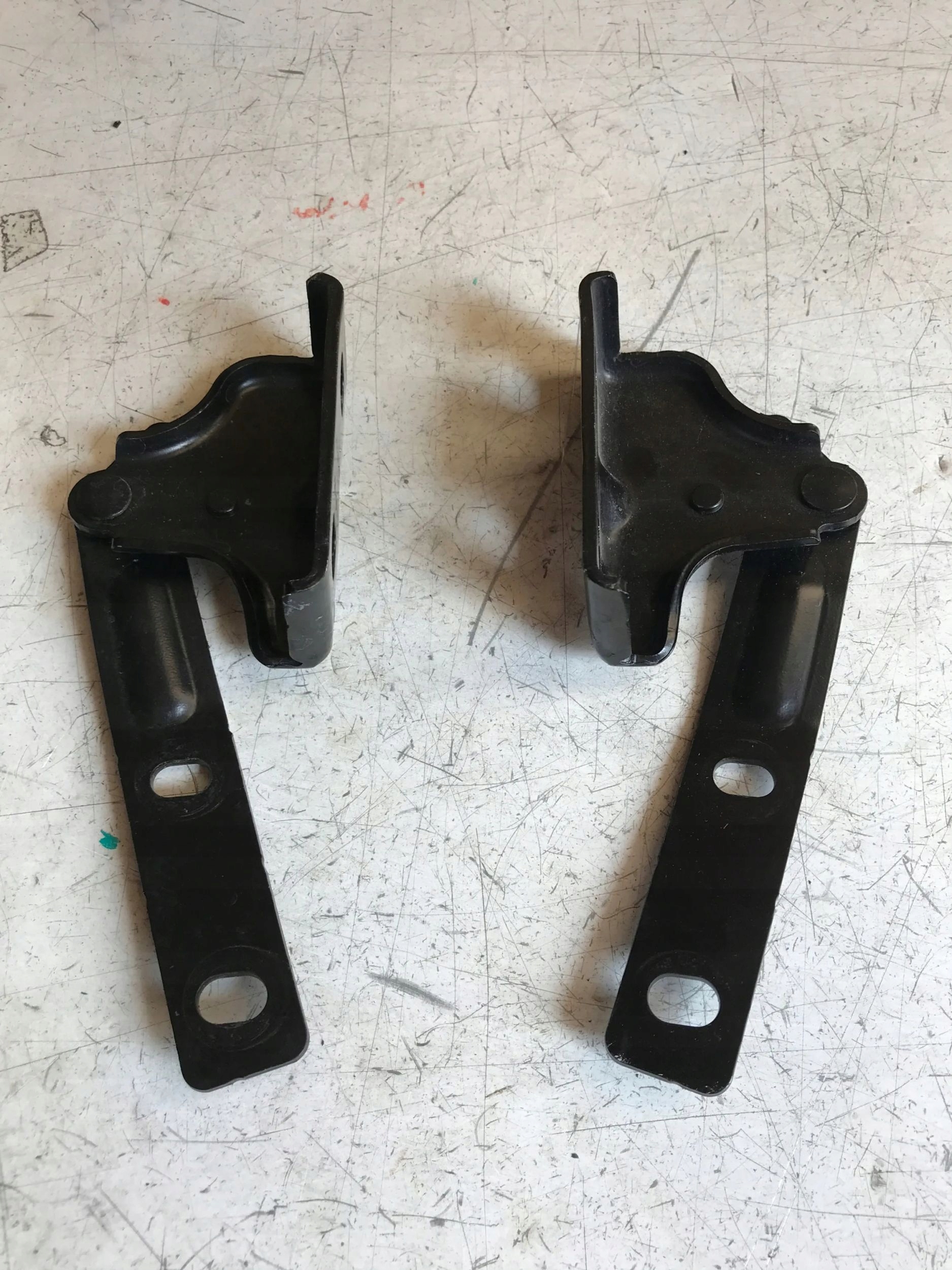 AUDI R8 plus 4S hinges left right bonnet rear part 4S8827301 4S8827302