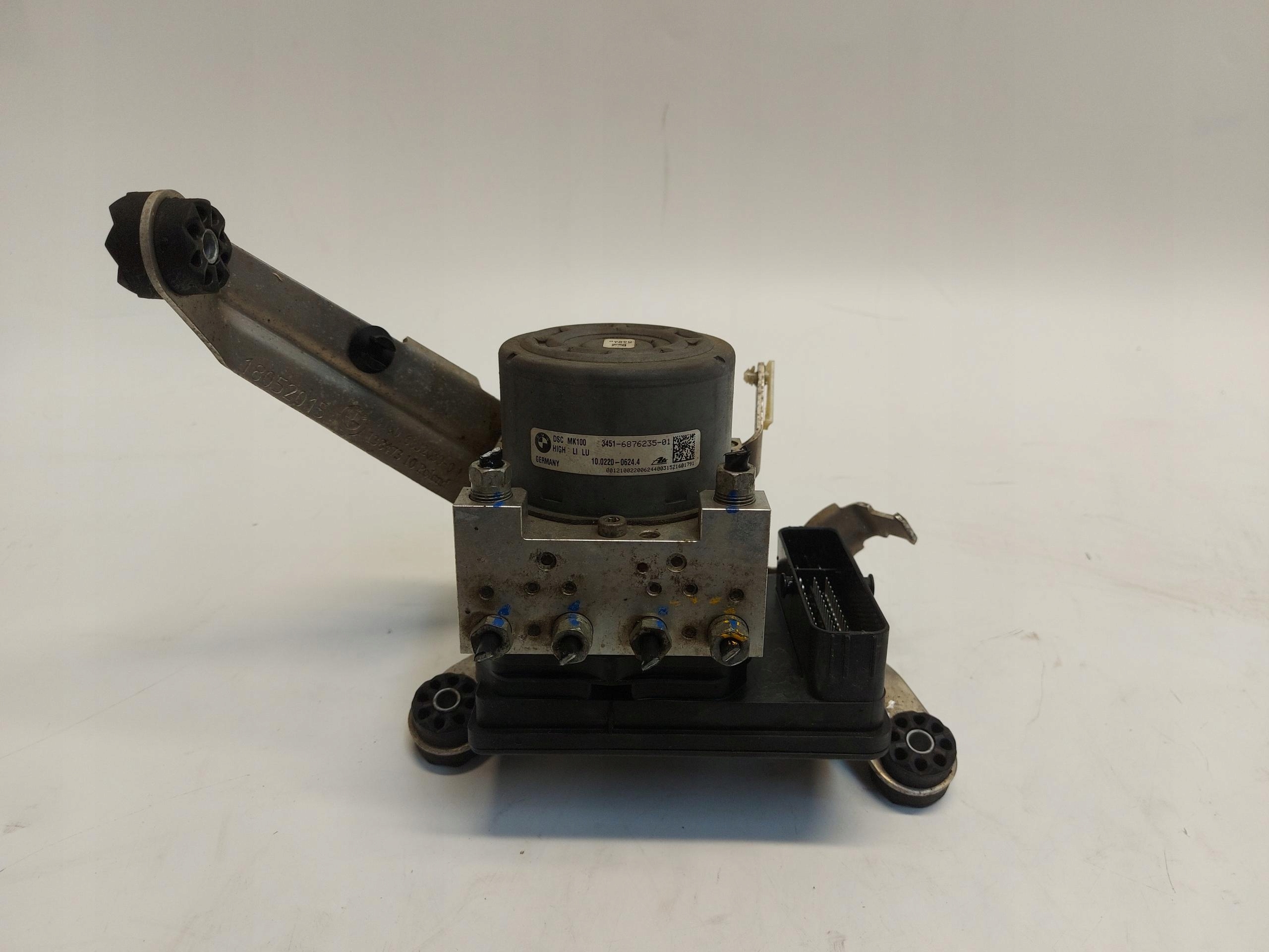BMW i3 i01 REX pump control unit ABS 6876236