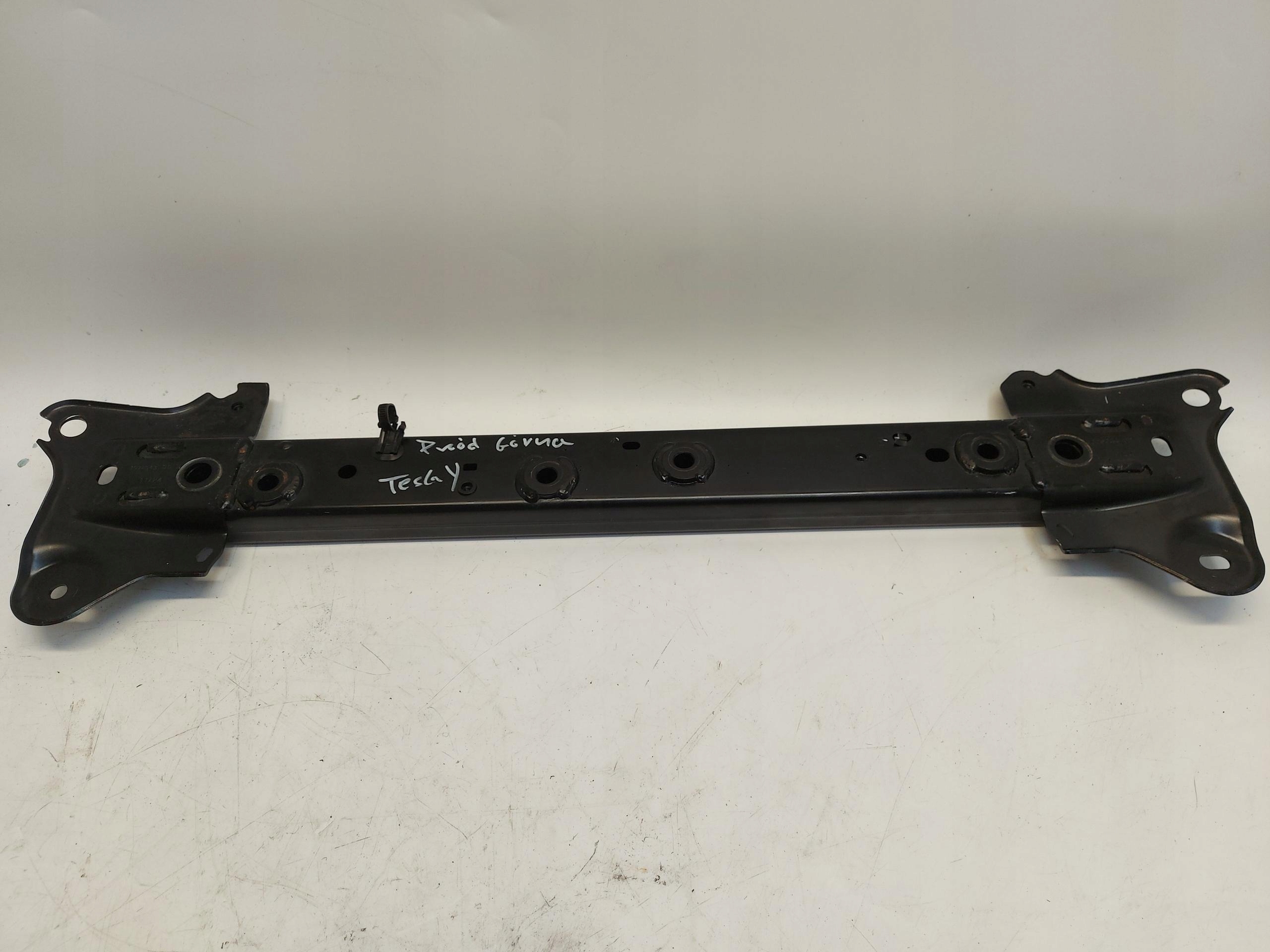 TESLA MODEL Y 2024r Console Traverse Traverse 1075044-00-G