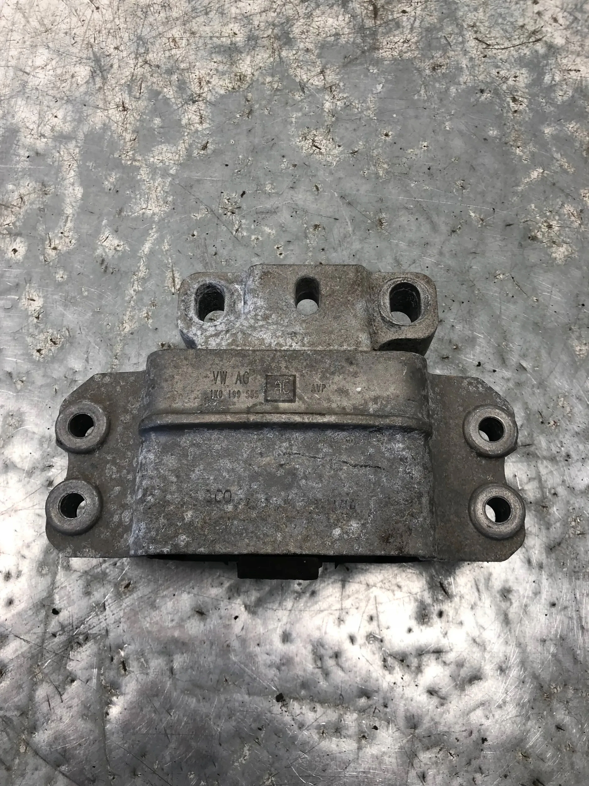 holder engine mount VW SKODA AUDI 1K0199555AC