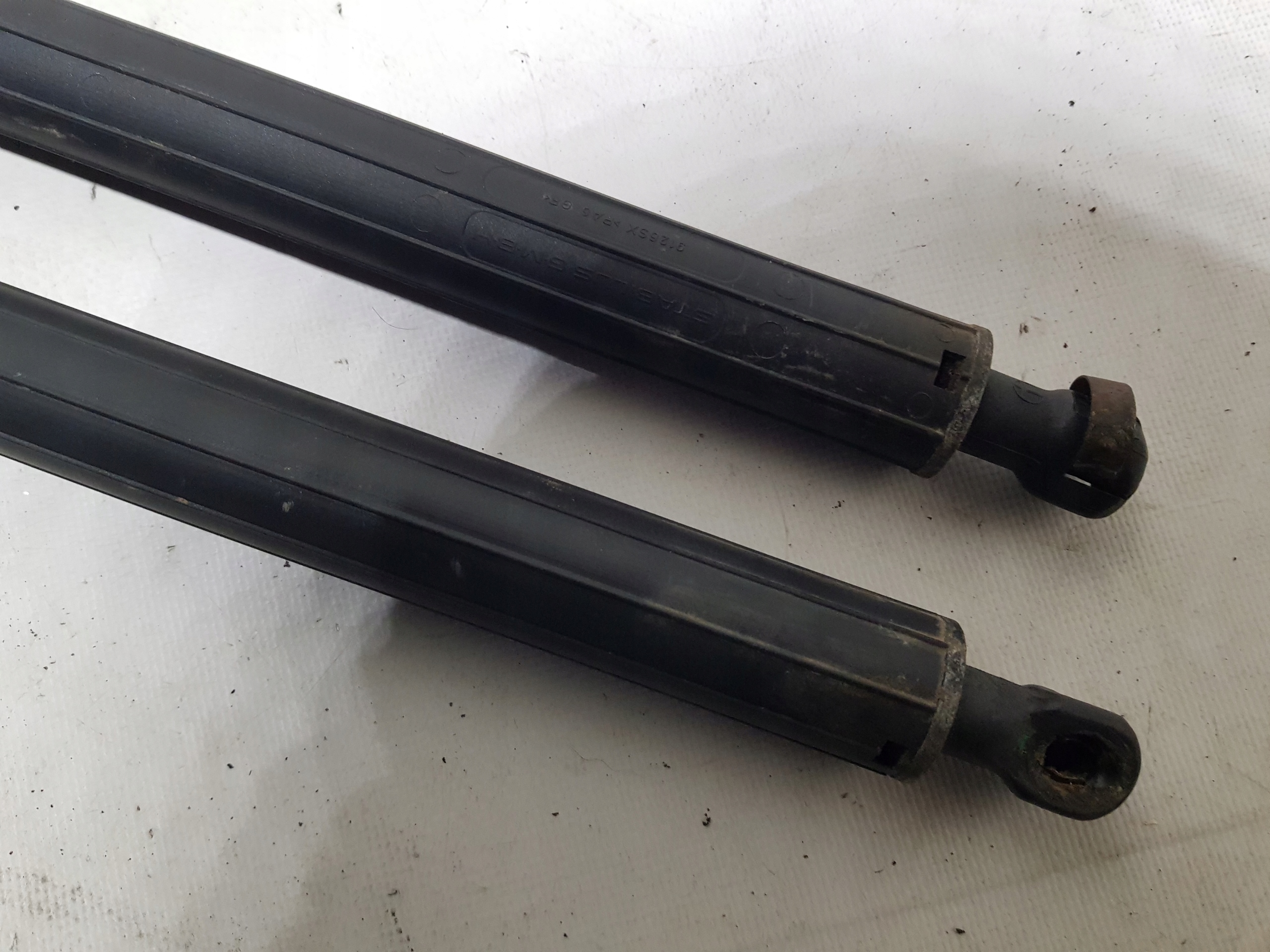 MERCEDES ML W164 KOMPLET SILOWNIKI damper bonnet boot