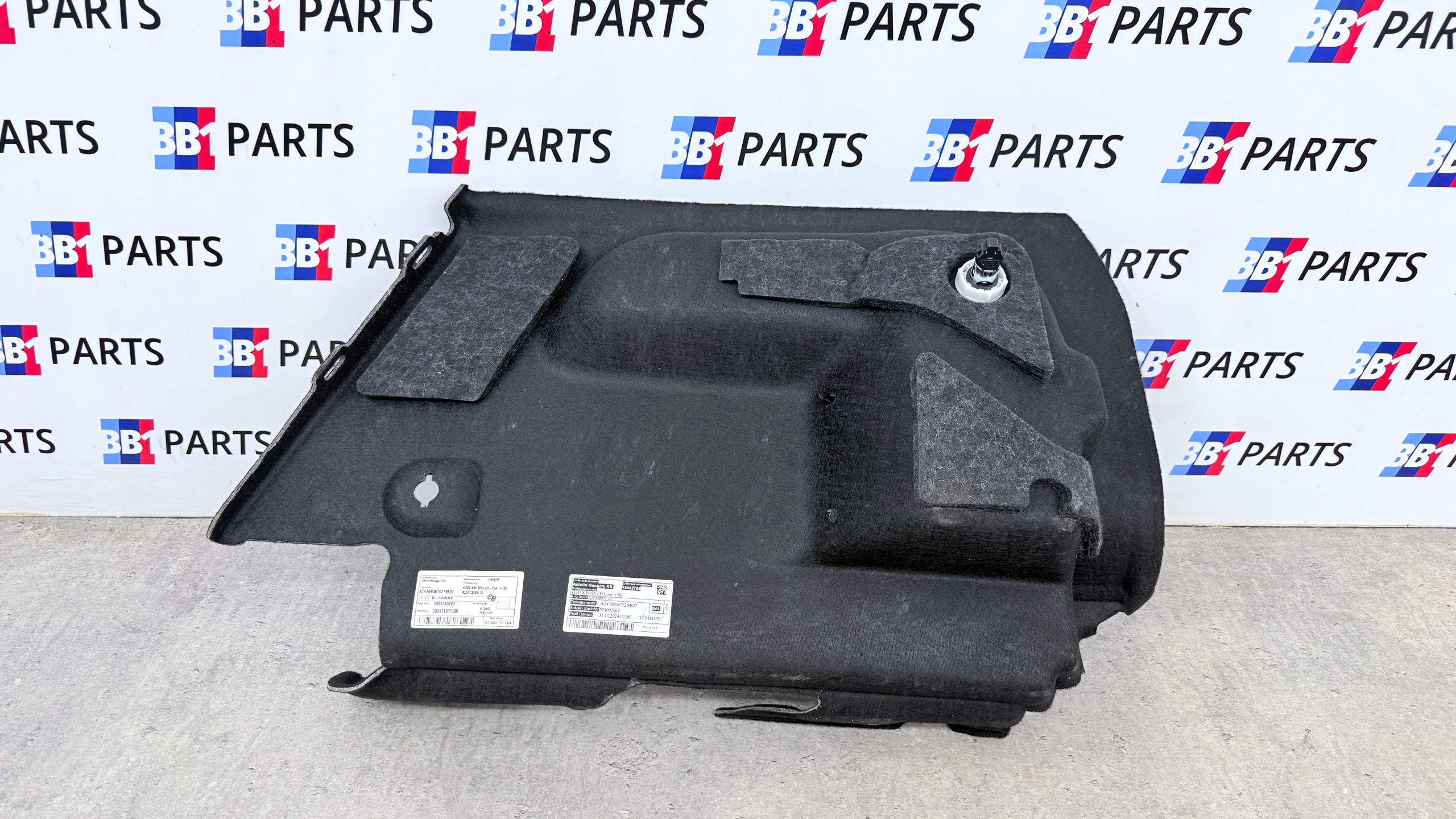 MERCEDES H247 GLA boot upholstery left upholstery A2476908702