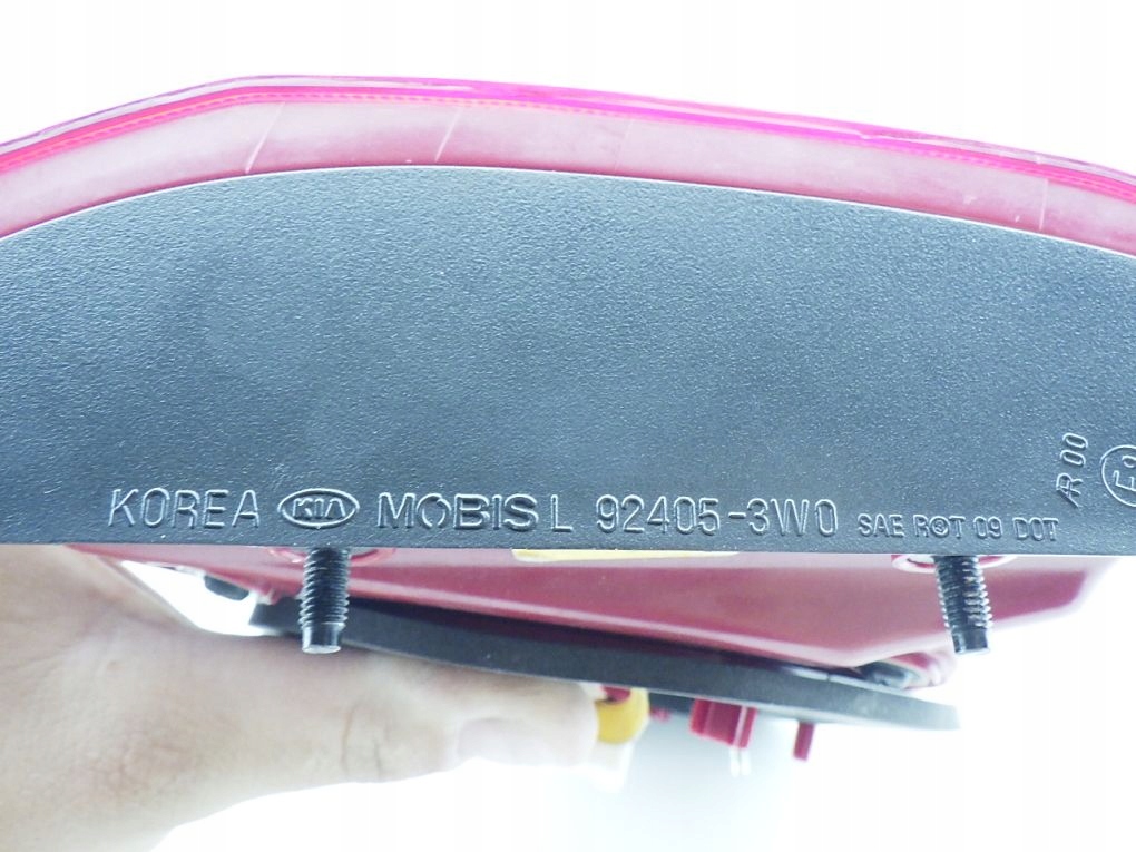 KIA SPORTAGE 3 III 10- light rear left