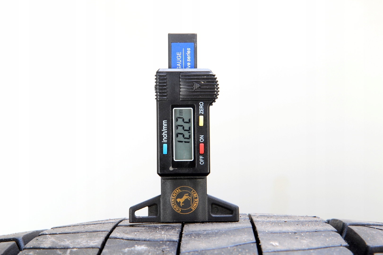 315/70R22,5 GOODYEAR FUELMAX D PERFORMANCE KOMPLET NAPĘDOWE TYŁ (TK323A) Szerokość opony 315 mm