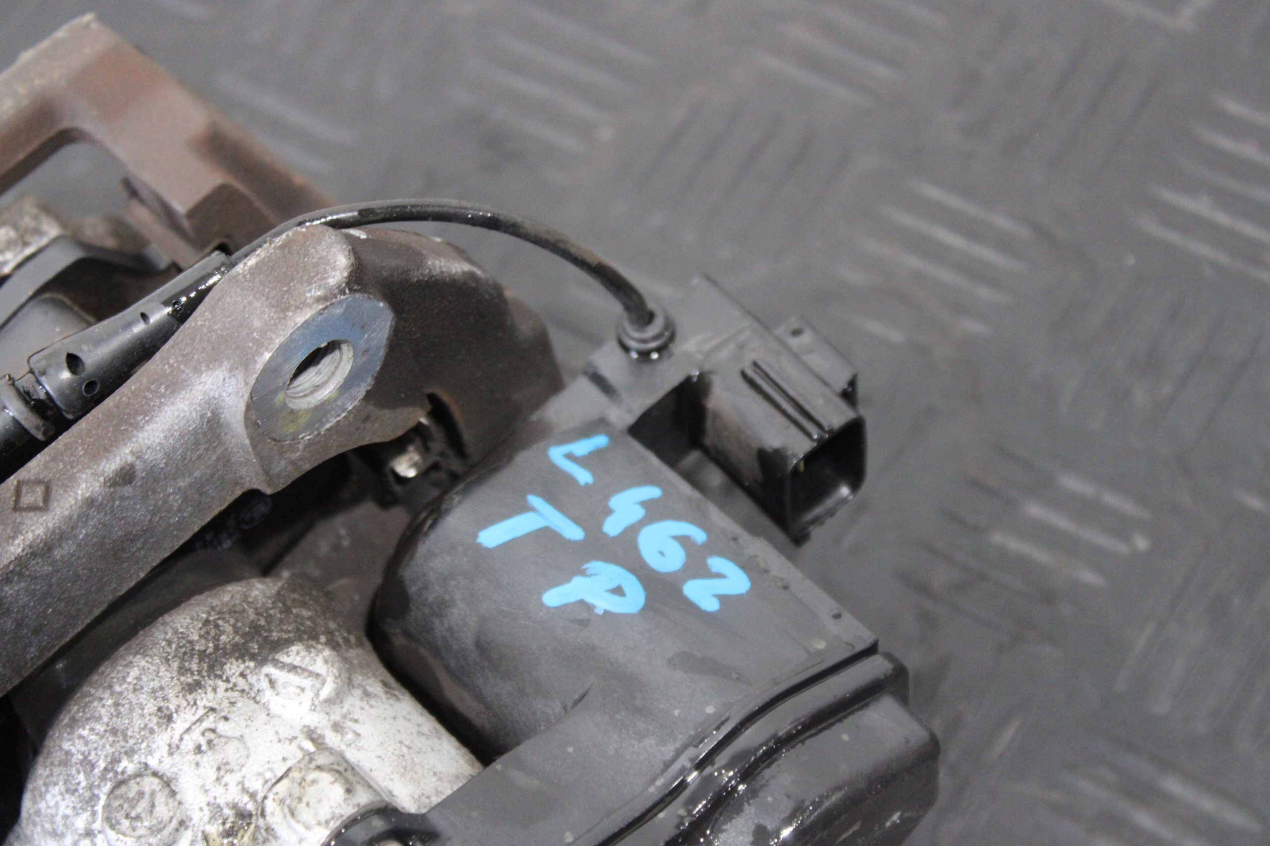 caliper brake right rear part DISCOVERY V 5 L462