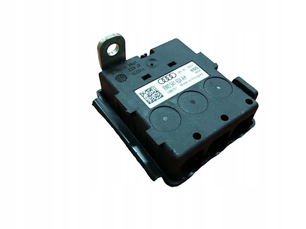 AUDI A4 B9 KLEMA 8W0941824AH