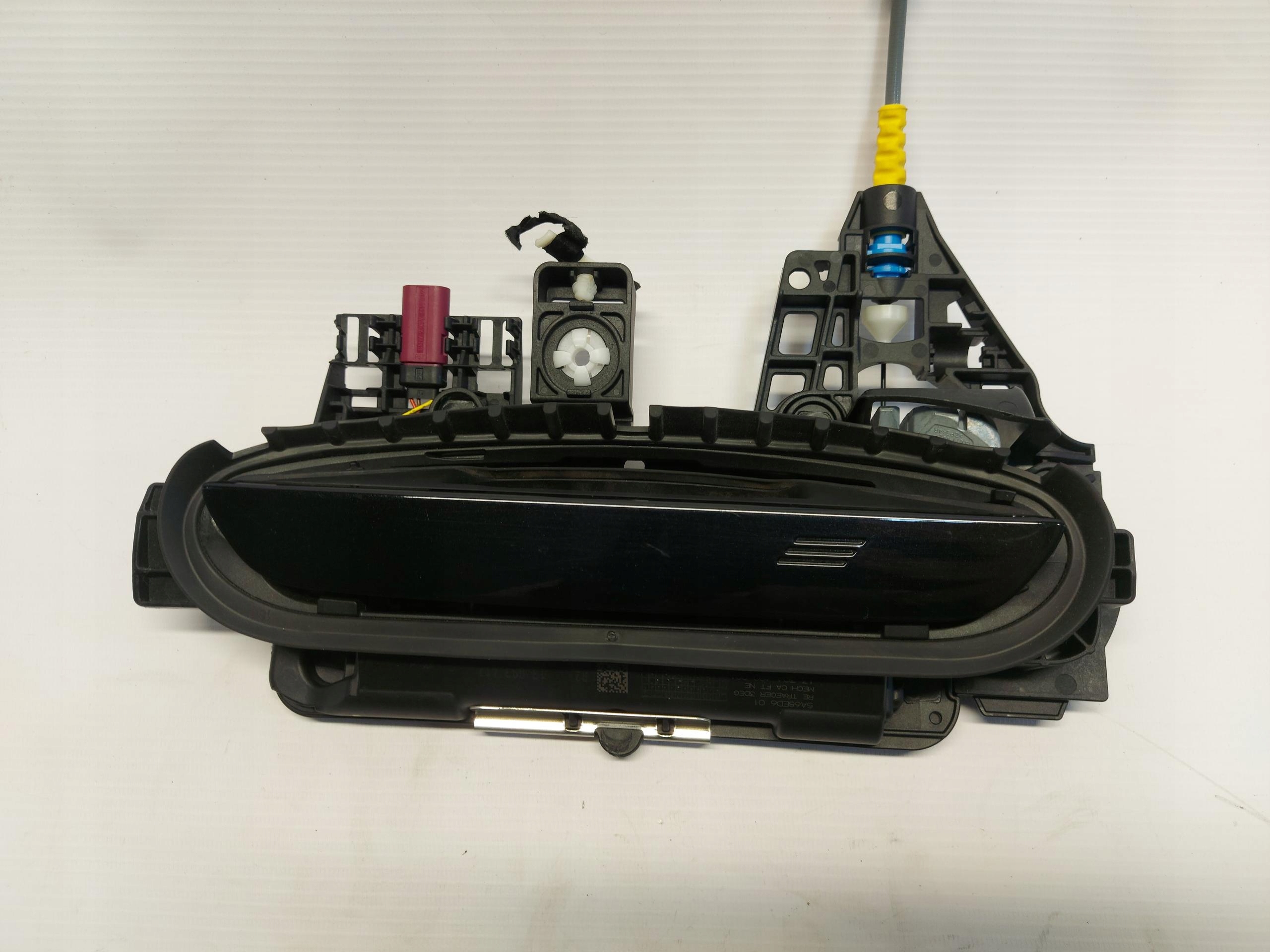 BMW iX1 X1 U11 handle console right front 5A68ED6