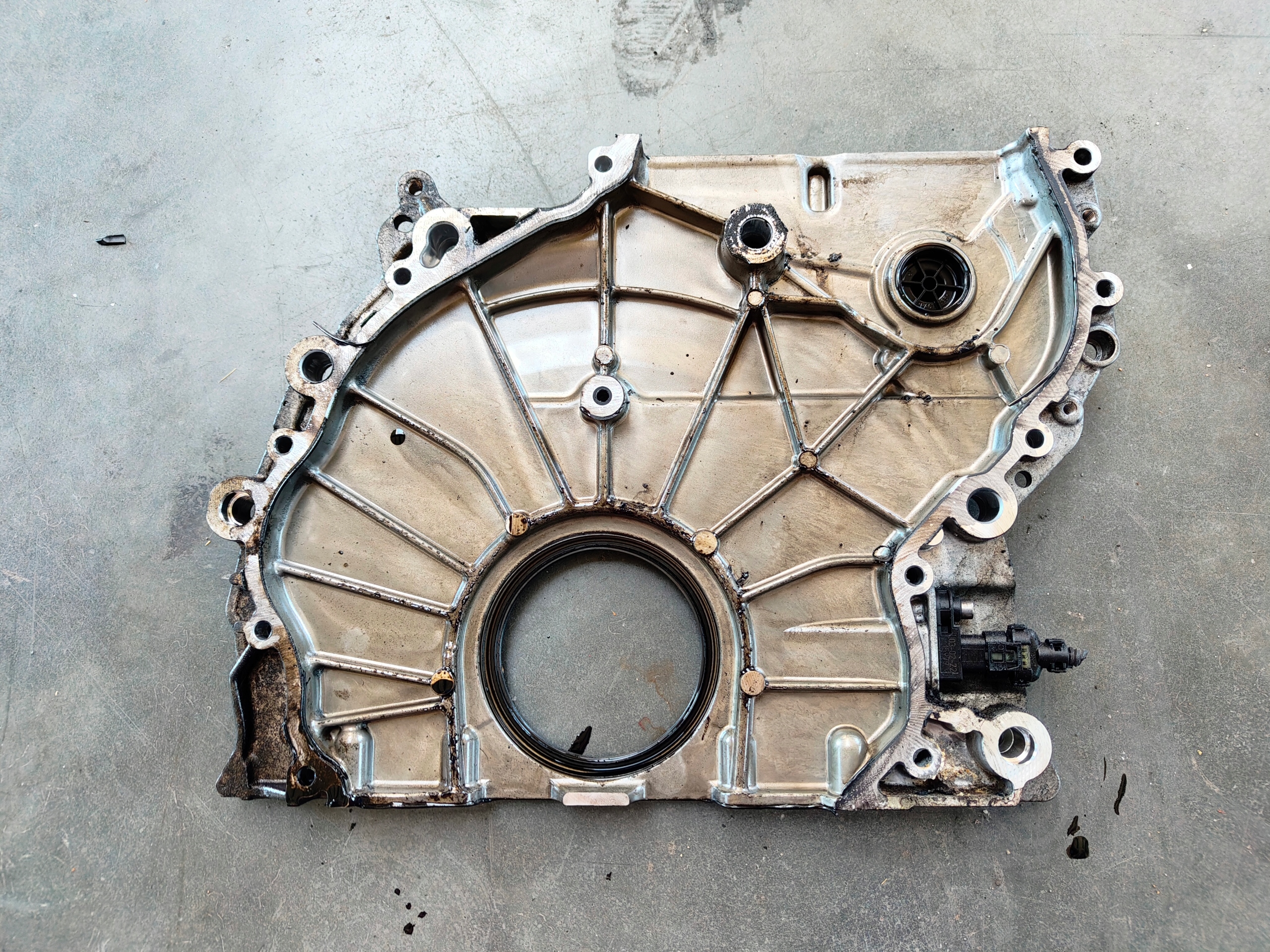 BMW Boîte Couvercle de la distribution 8514001