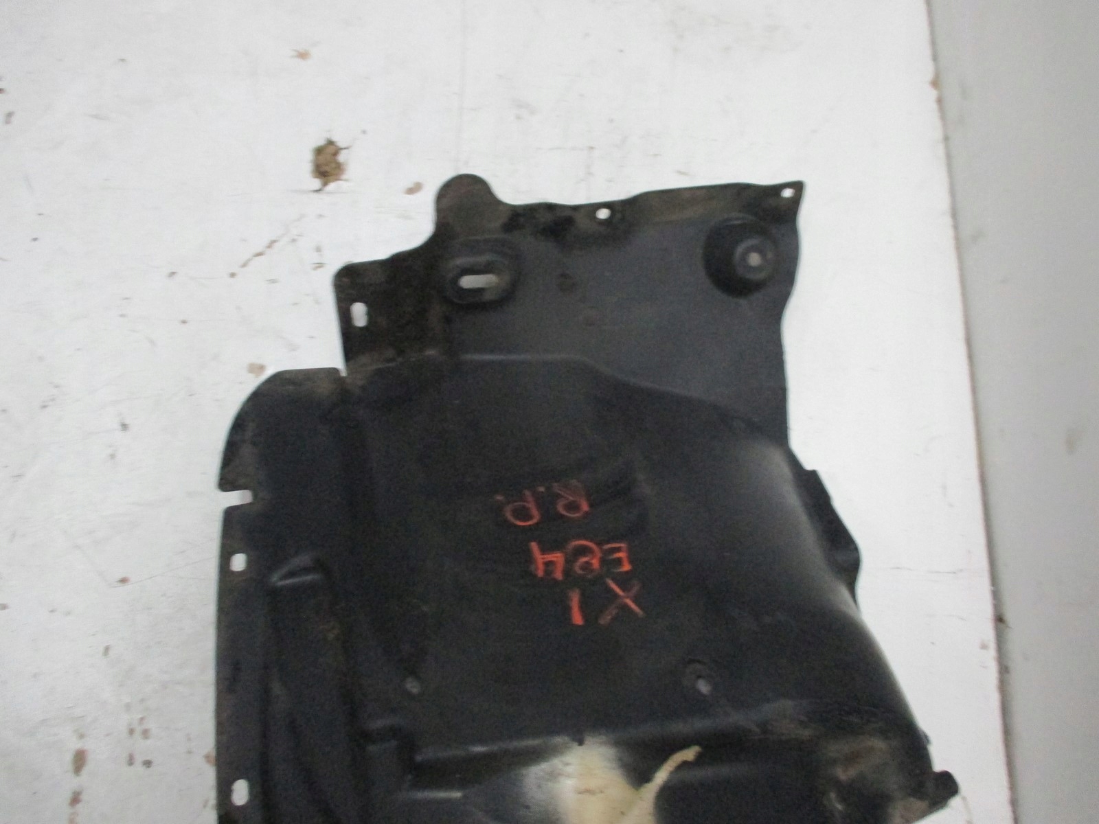 mudguard right BMW X1 E84 2990090 front front