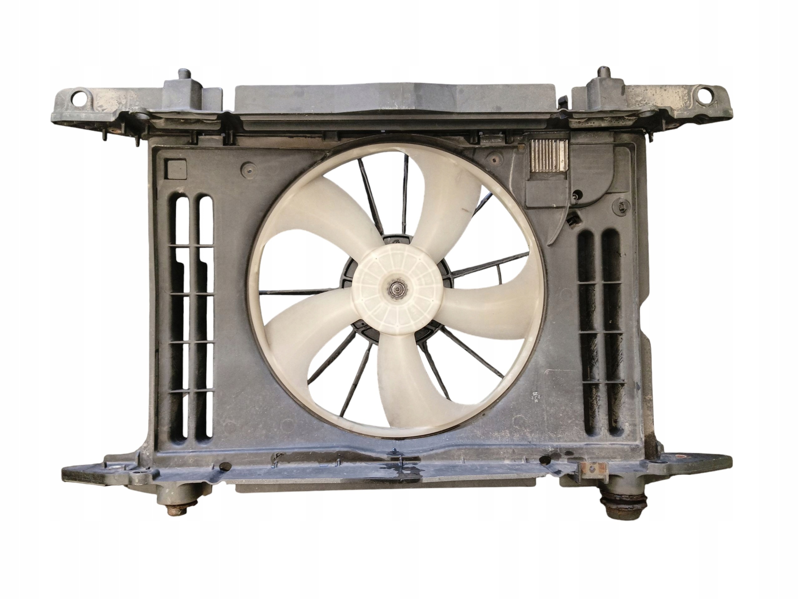 ventilátor obal chladiče TOYOTA AURIS a E15 (2006-2009) 1.4 VVT-a 97KM
