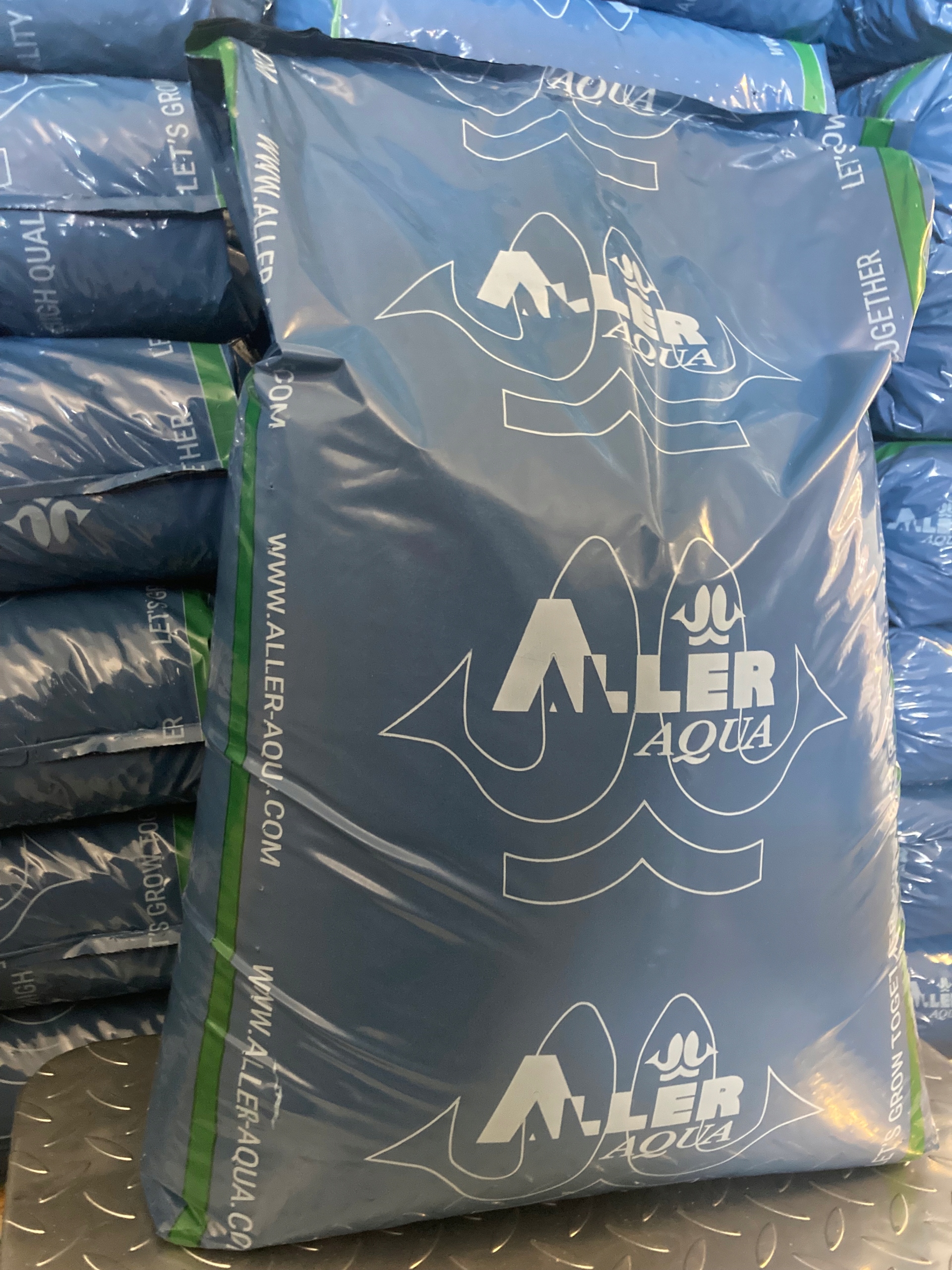 Zanęta, tonąca karma dla ryb Aller Aqua 25 kg Aller Classic 4,5 mm Karp