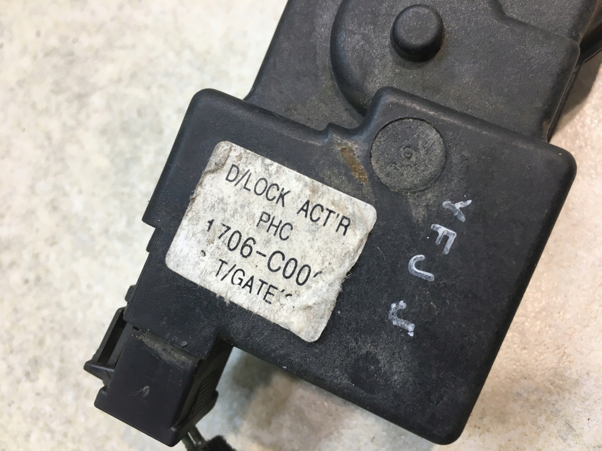 lock bonnet boot HYUNDAI ELANTRA III
