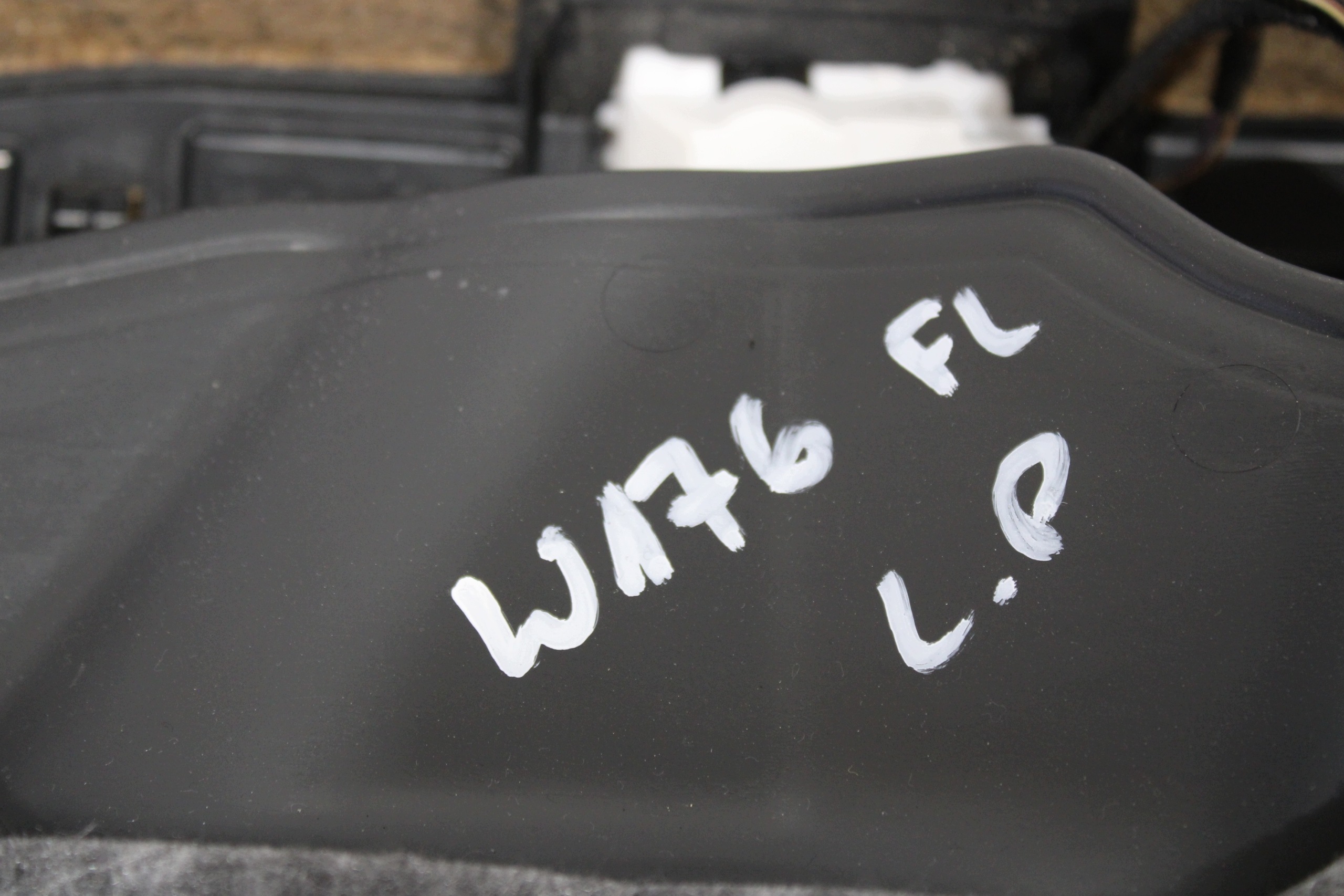 upholstery side door left front MERCEDES A-KLASA W176 LIFT