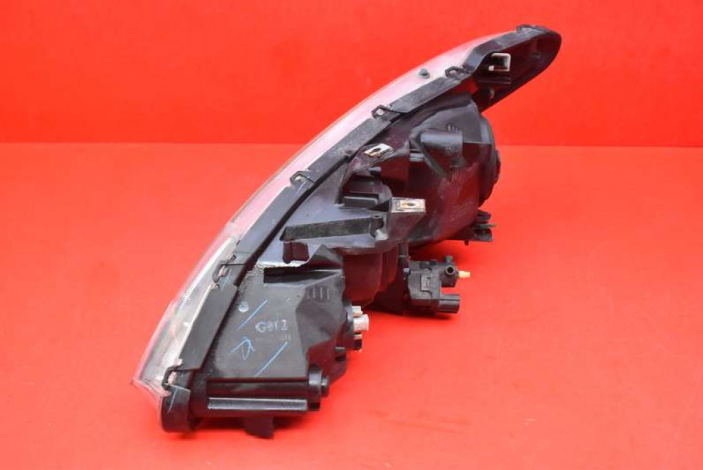 REFLEKTOR right light front EU P5492 HONDA CIVIC 8 VIII sedan 05-08