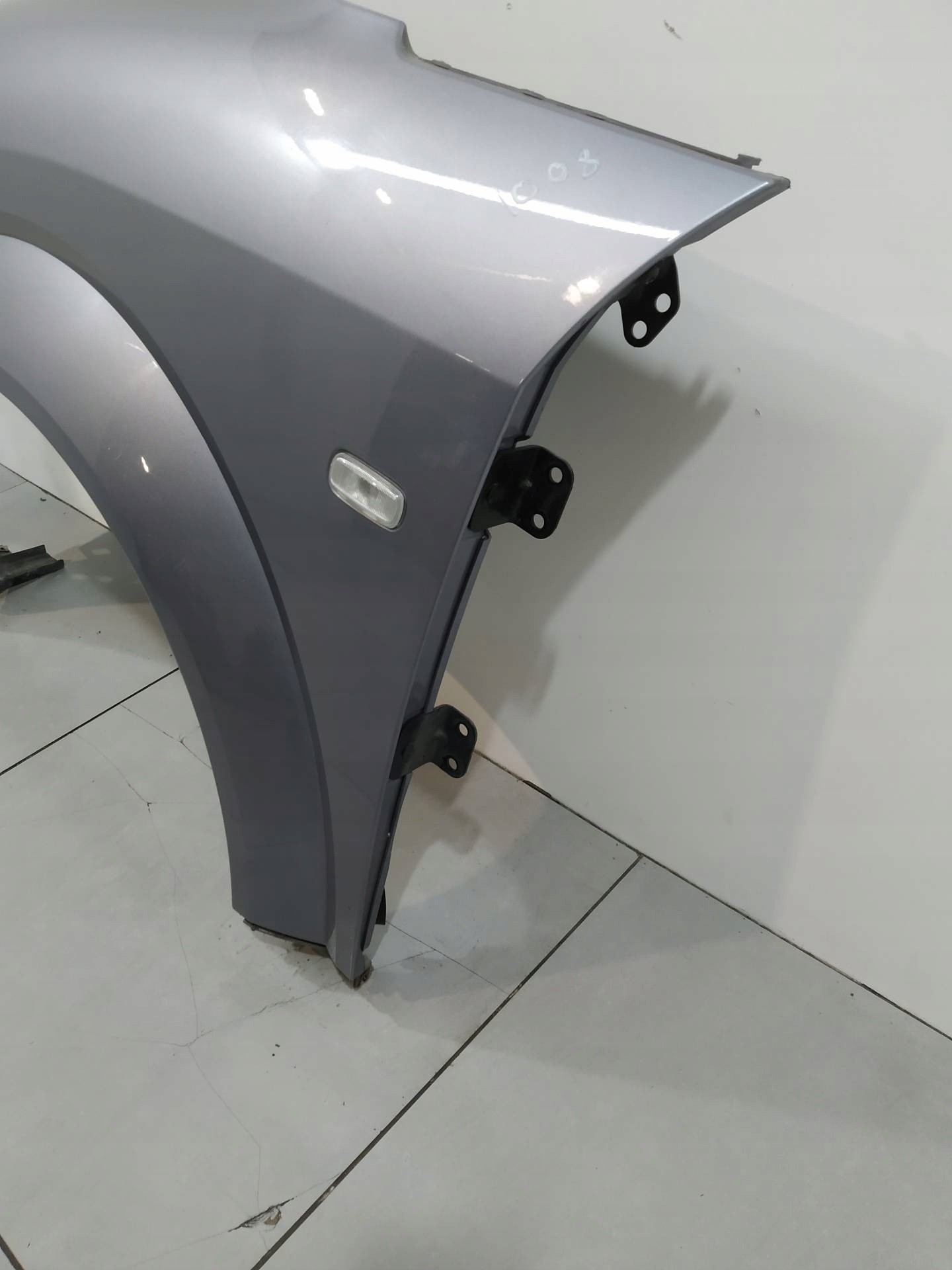 fender left front Audi A2 and (1999-2005) A2