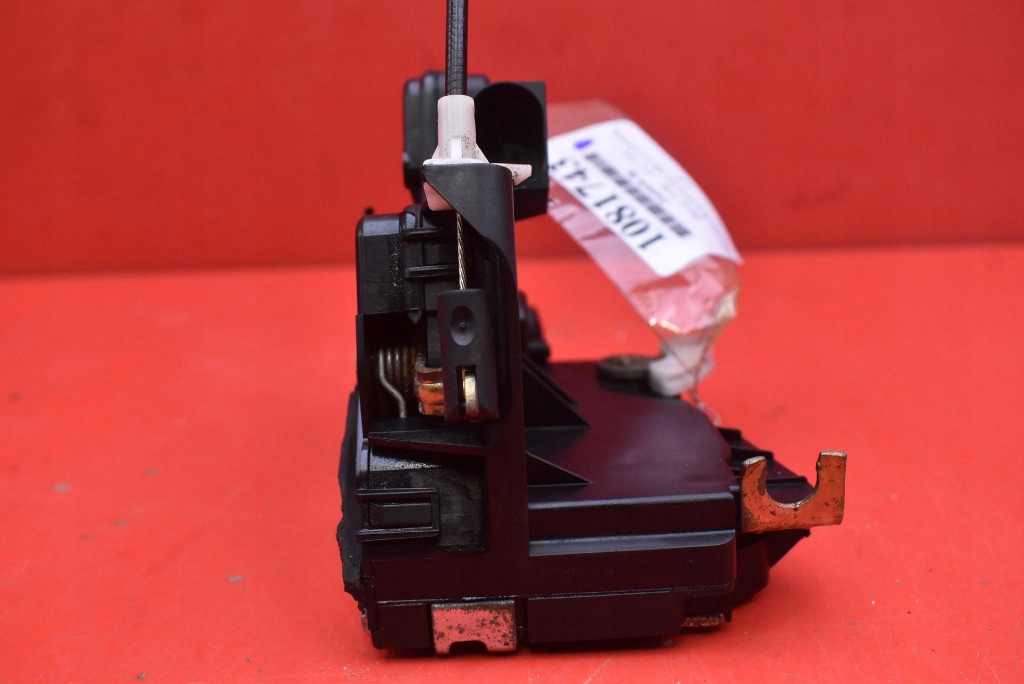 lock door left front front EU BMW E46 KOMBI LIFT 01-06