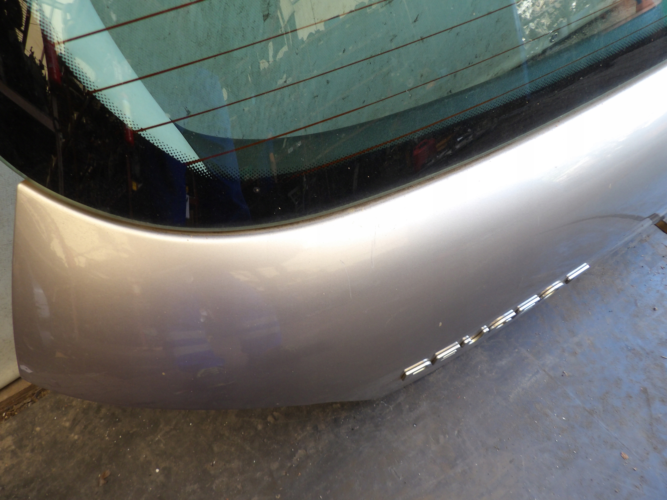 Peugeot 307 boot doors lak. EZA HB 3D