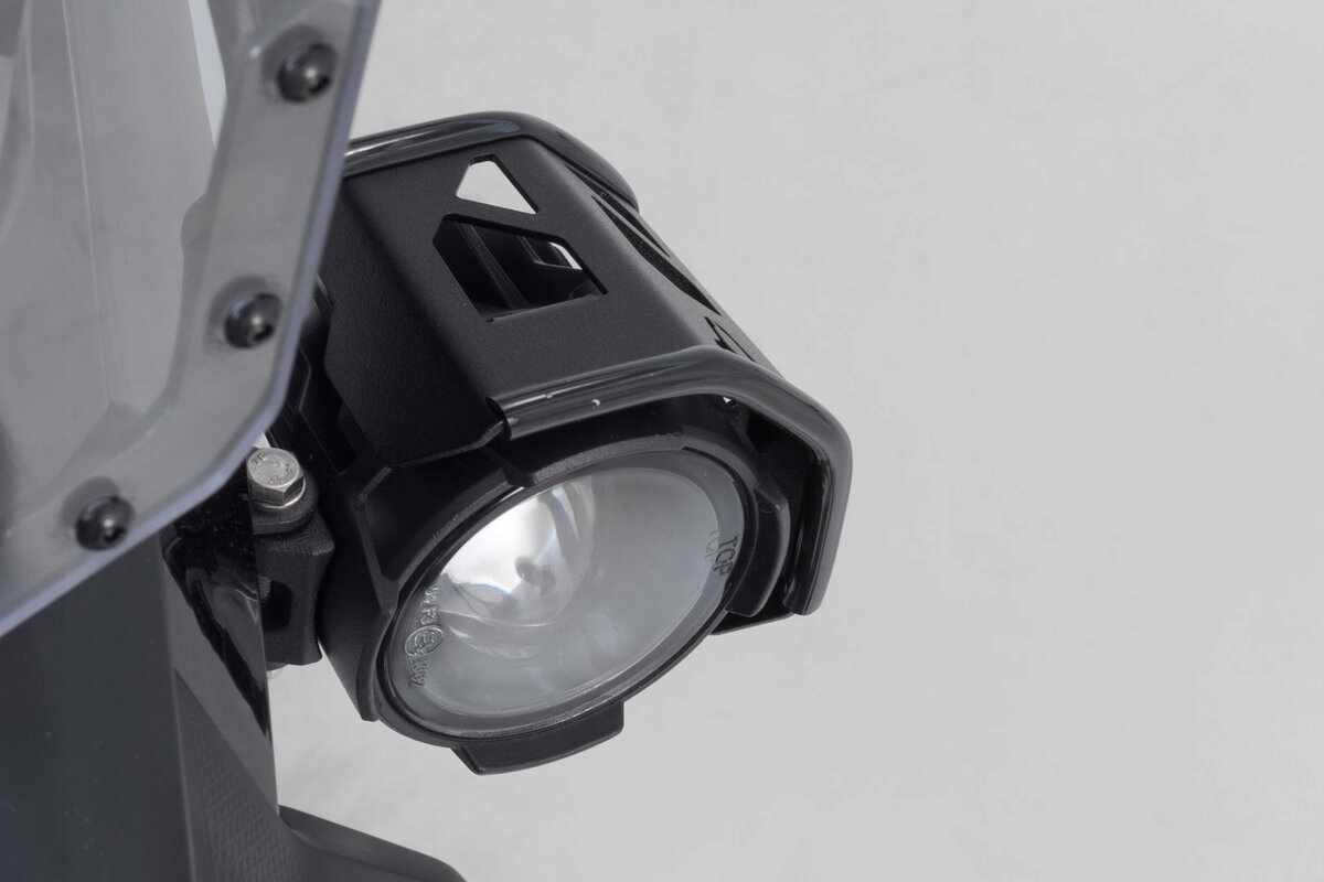 NSW.00.490.10500 - SW-MOTECH EVO LAMP COVERS BLACK