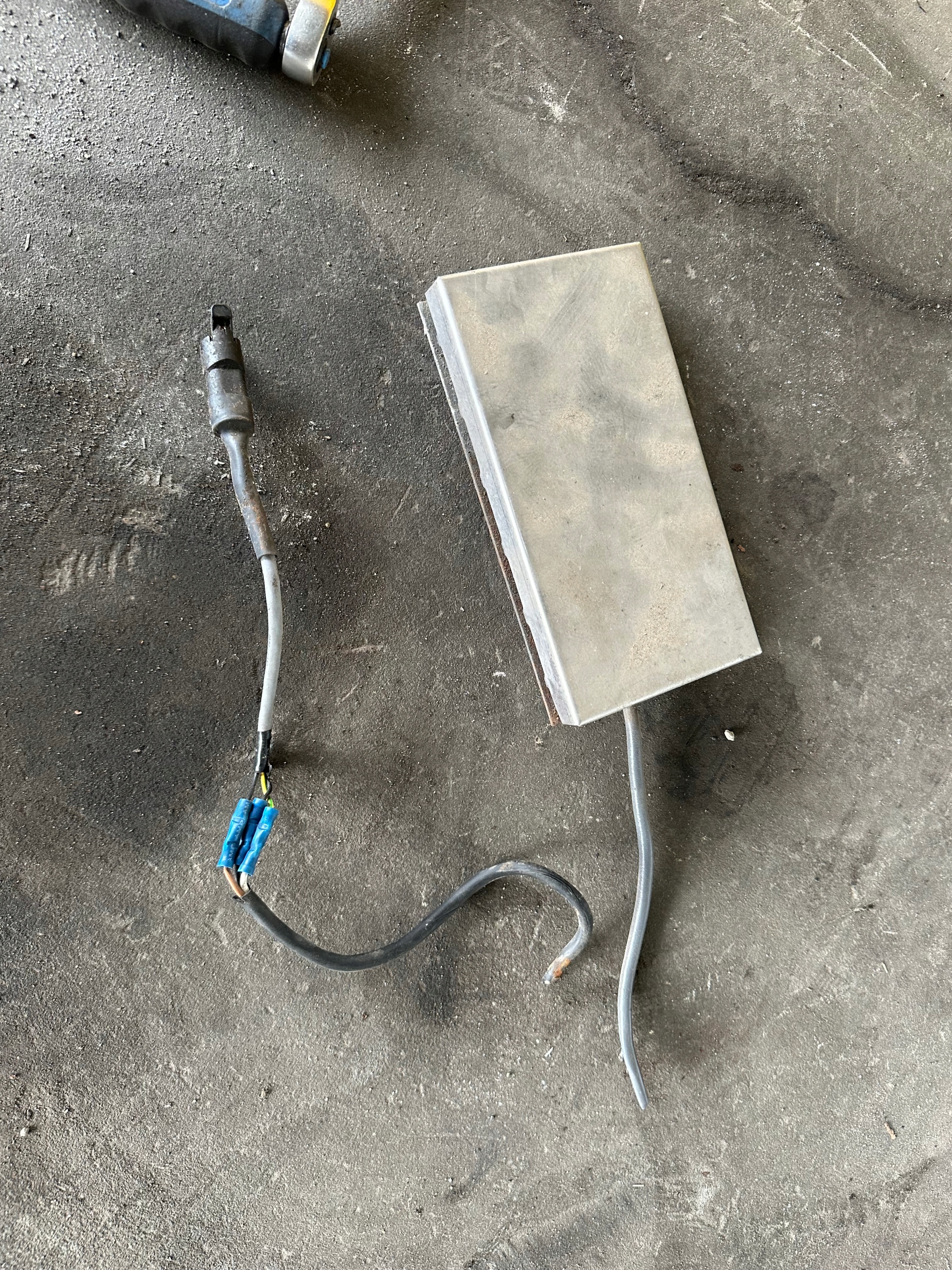 CZUJNIK STRAT KLAWISZA CLAAS LEXION 420 013337.1