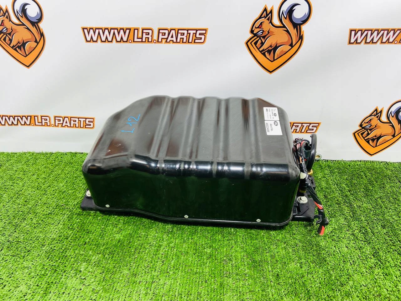 KOMPRESOR ZAWIESZENIA LAND L462 HPLA-19G525-AA