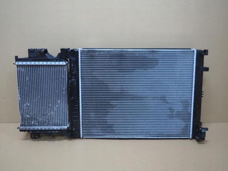 CHŁODNICE KOMPLETNE WENTYLATOR RENAULT CLIO V 1.5 BLUEHDI 214810411R