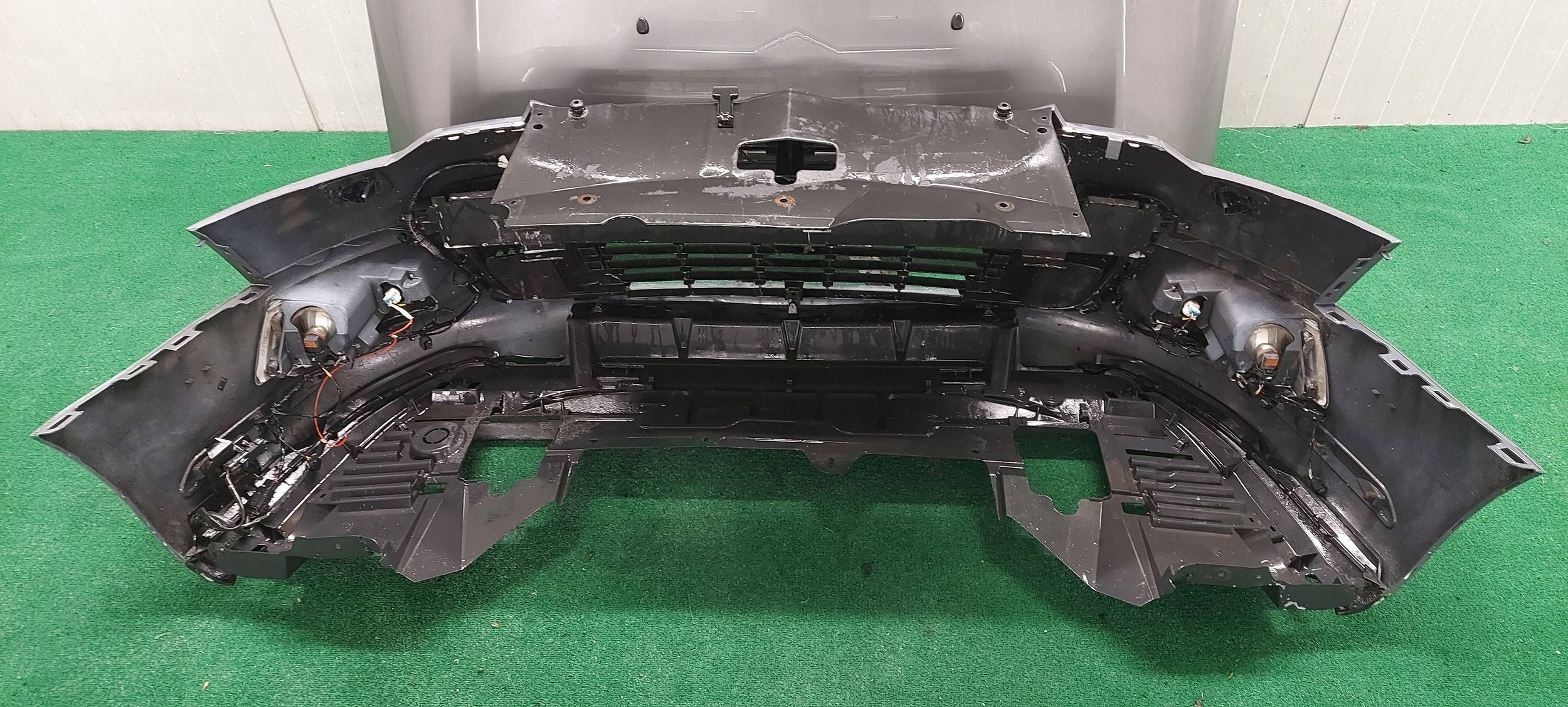 bumper front CITROEN C5 III X7 08-17 LAK: KTH KTHB