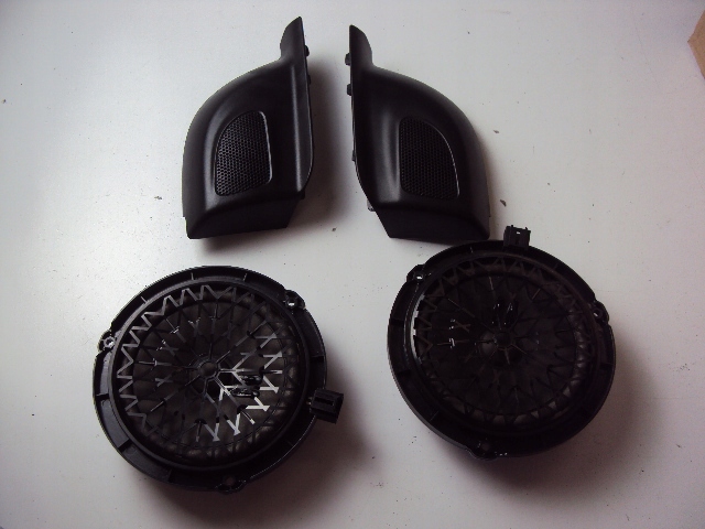 ДВЕРНЫЕ КОЛОНКИ CITROEN BERLINGO 1.5 HDI 18-