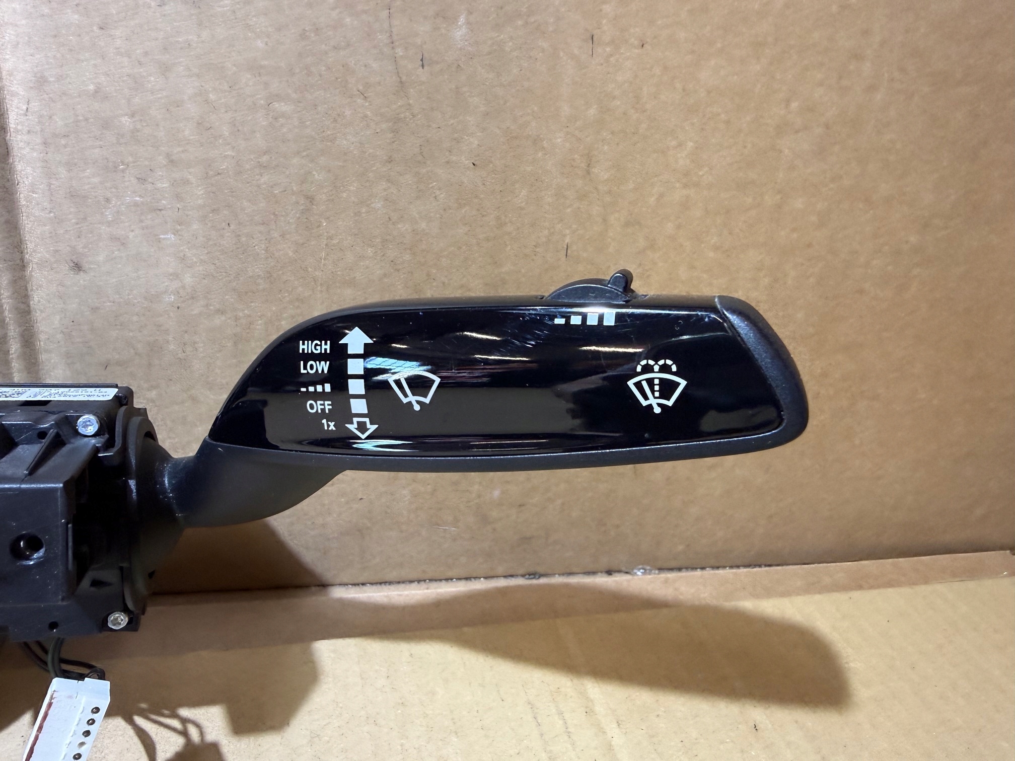 AUDI A8 D4 LIFT DEVIO LUCI TERGICRISTALLO TERGI DEVIO LUCI DEVIO 4H0907129H 4H0953502A