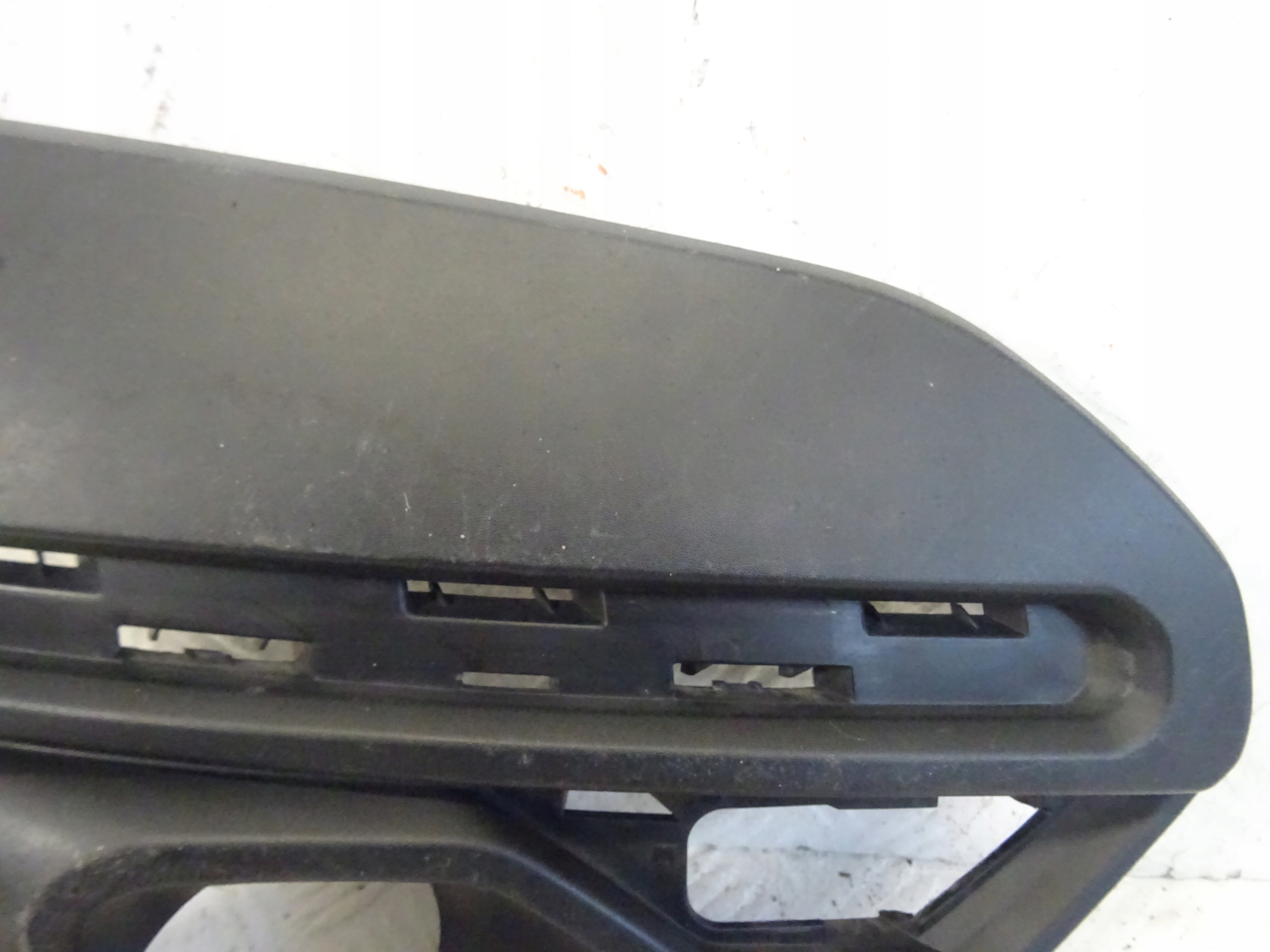 grid of a bumper front front right DACIA SANDERO III EABM261A29