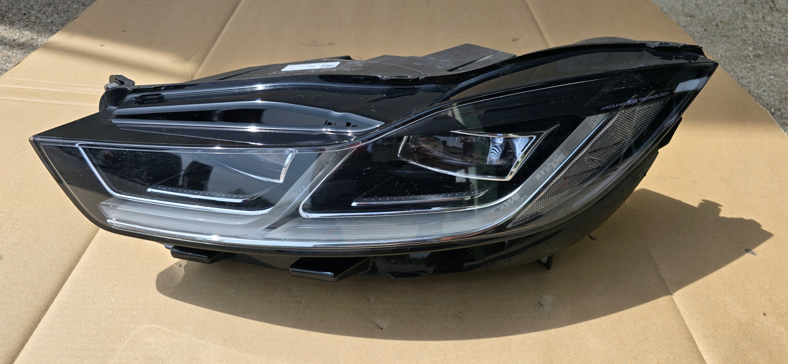 JAGUAR AND-PACE X590 LIGHT LEFT FULL LED