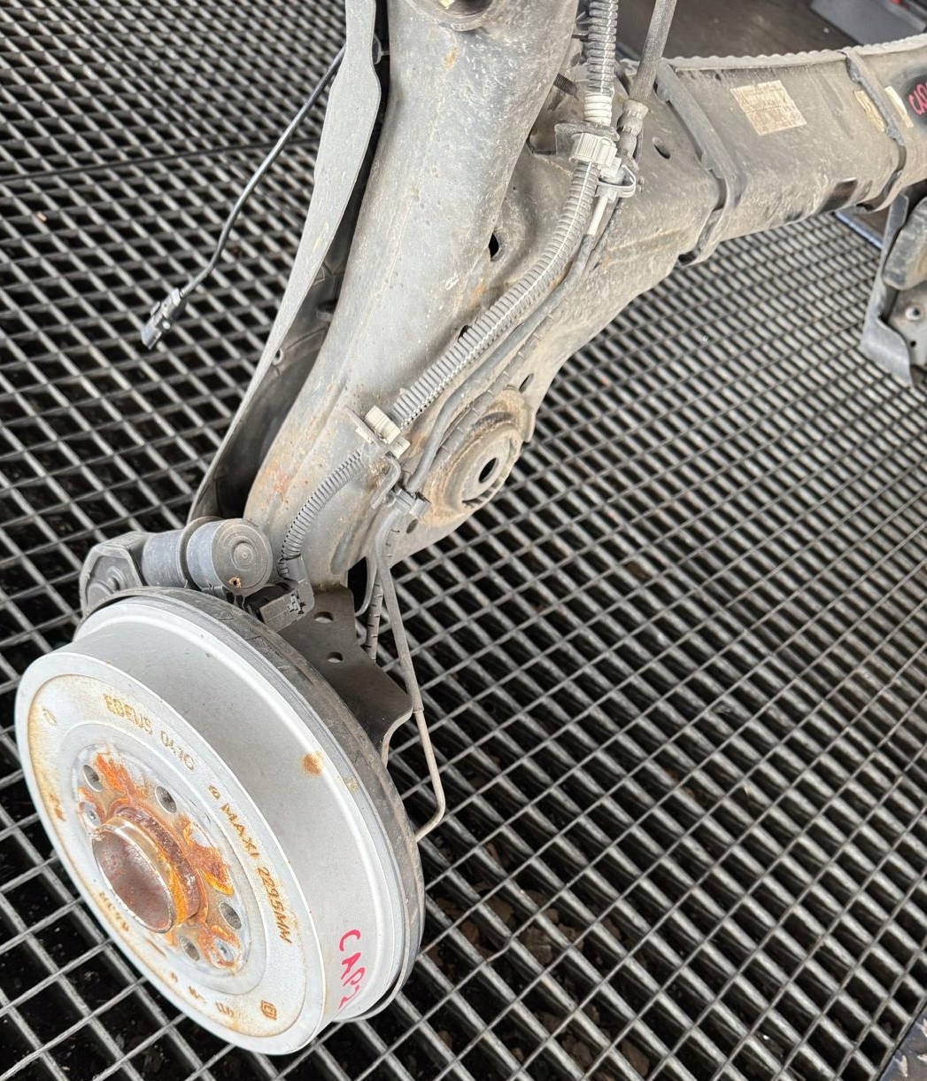 RENAULT CAPTUR II 1.0 TCE 1.3 TYLNA OŚ BELKA ZAWIESZENIE BĘBNY 555019165R Numer katalogowy części RENAULT CAPTUR II 1.0 TCE 1.3 TYLNA OŚ BELKA ZAWIESZENIE BĘBNY 555019165R