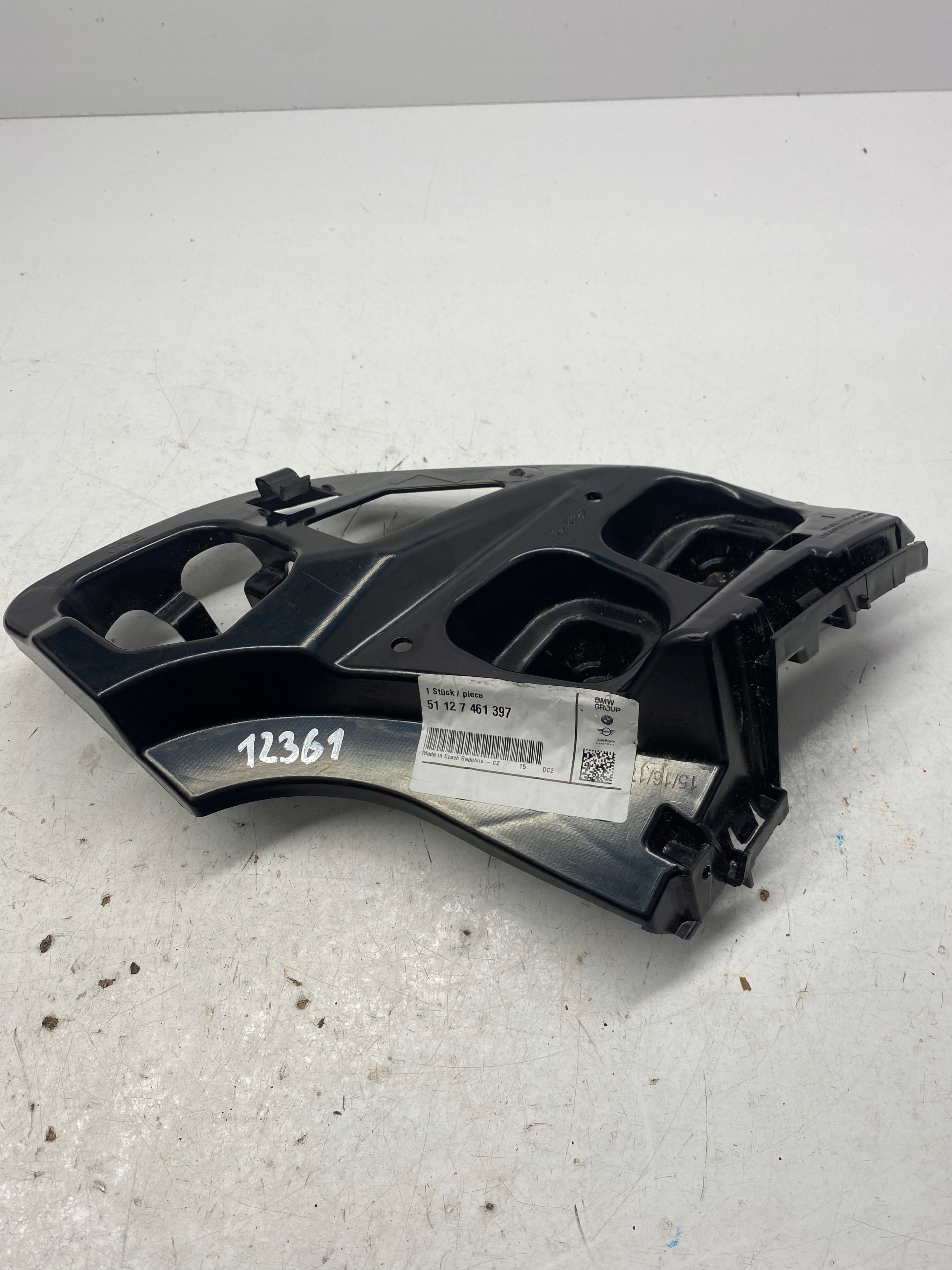 BMW 1 F40 bumper bracket left rear part 7461397