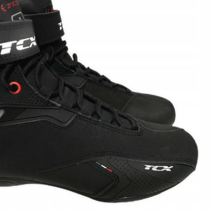 Miejskie buty motocyklowe TCX RUSH BLACK/WHITE czarny biały GRATISY Model RUSH