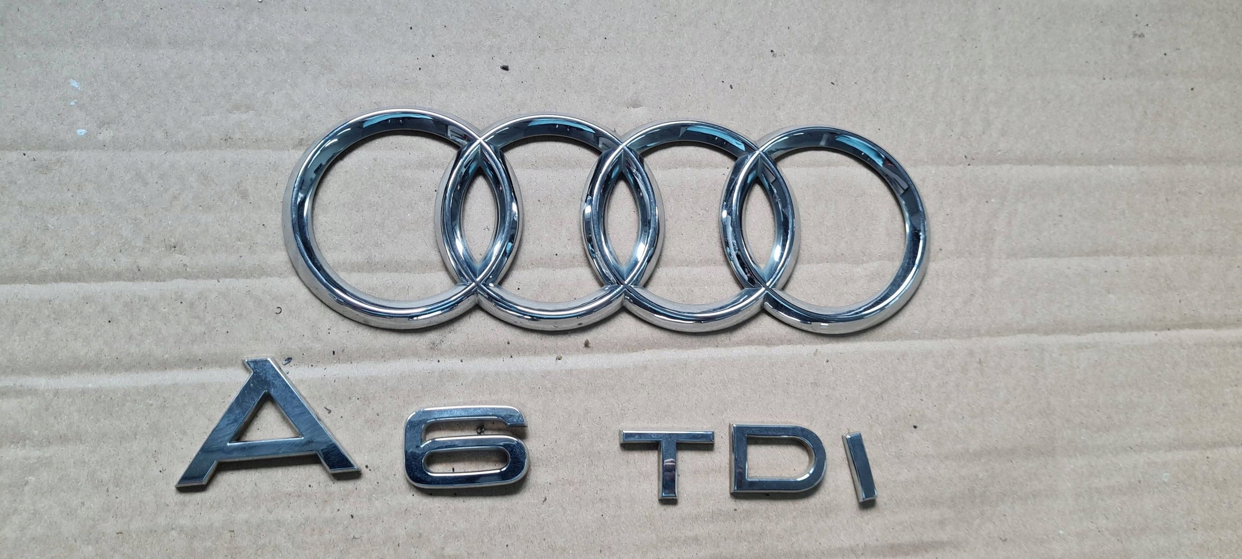 A6 C6 LIFT EMBLEMAT LOGO logo bonnet boot rear part A6 TDI