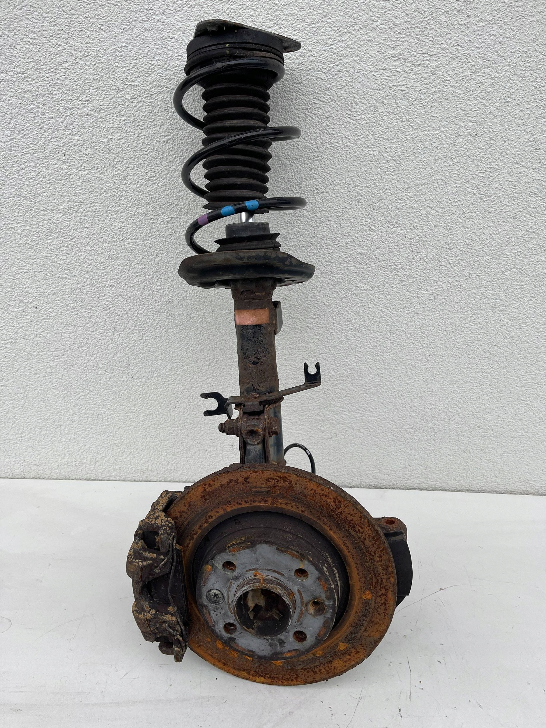 McPherson swing shock absorber right right Renault Twingo III 14- A453