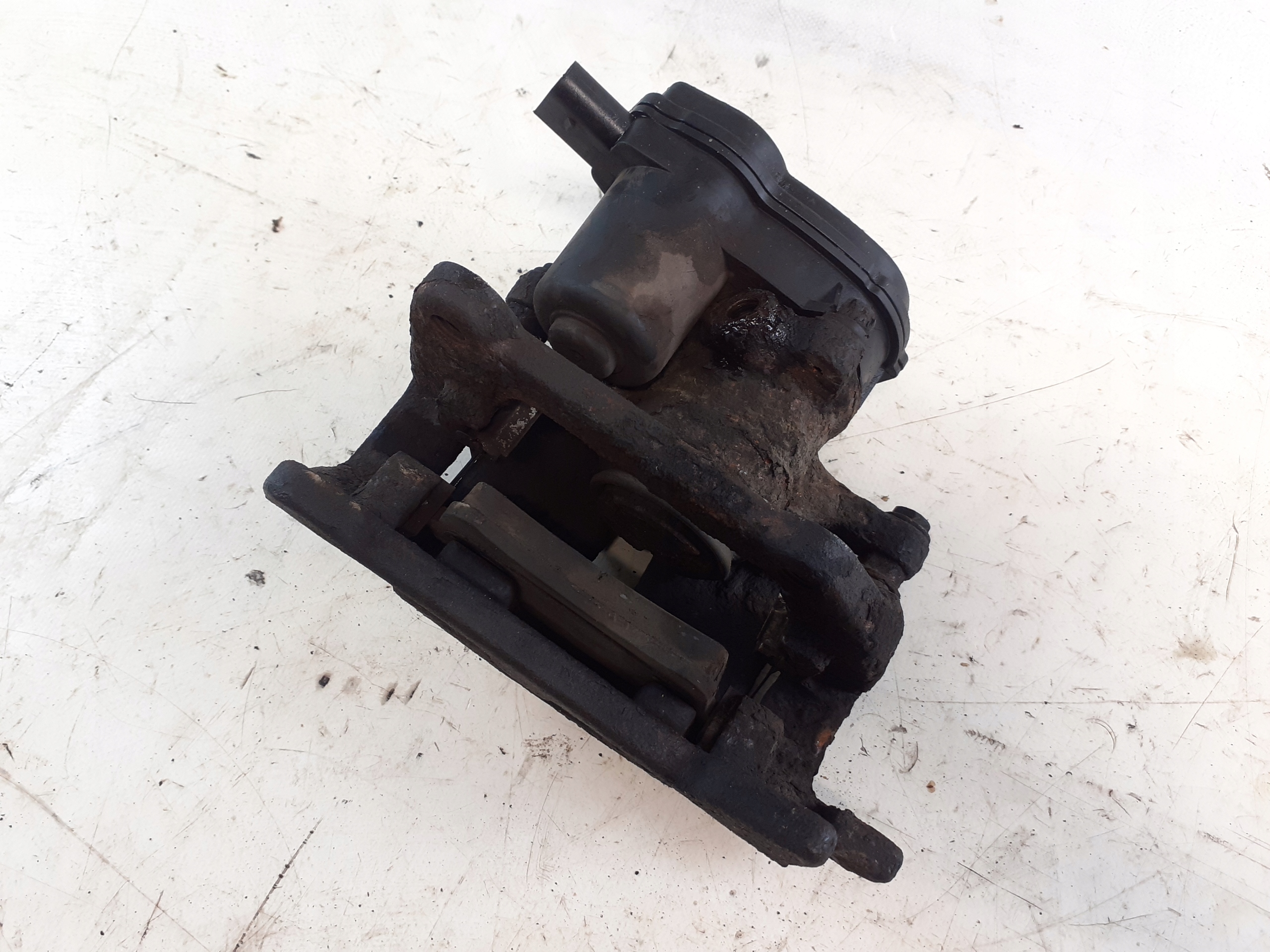 AUDI A4 B8 Bremssattel Bremse Sattel Brems- links heck