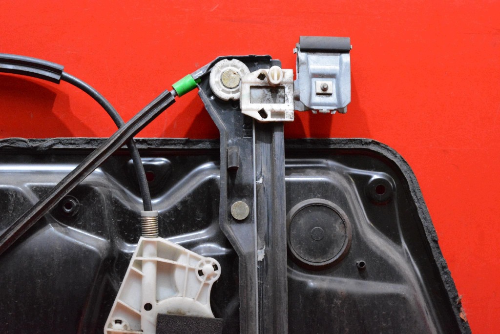 window regulator right front EU 1C0837756LL VW NEW BEETLE 98-05