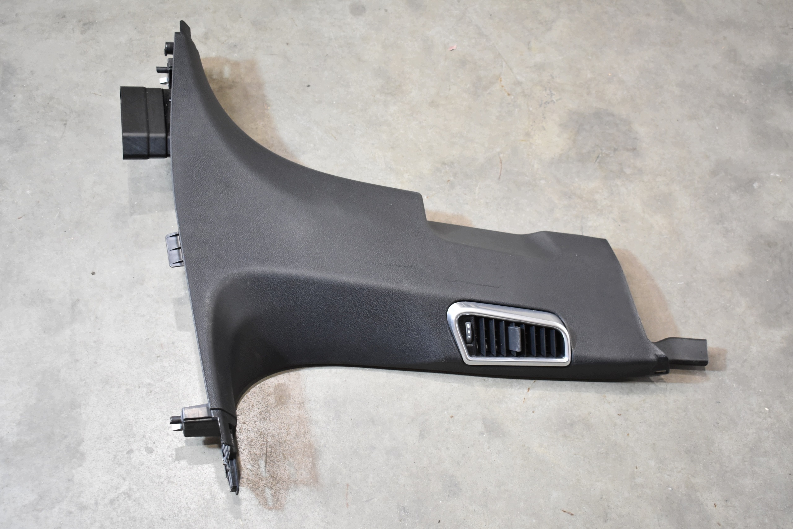 perfect condition cover pillar B right PORSCHE PANAMERA 971 1