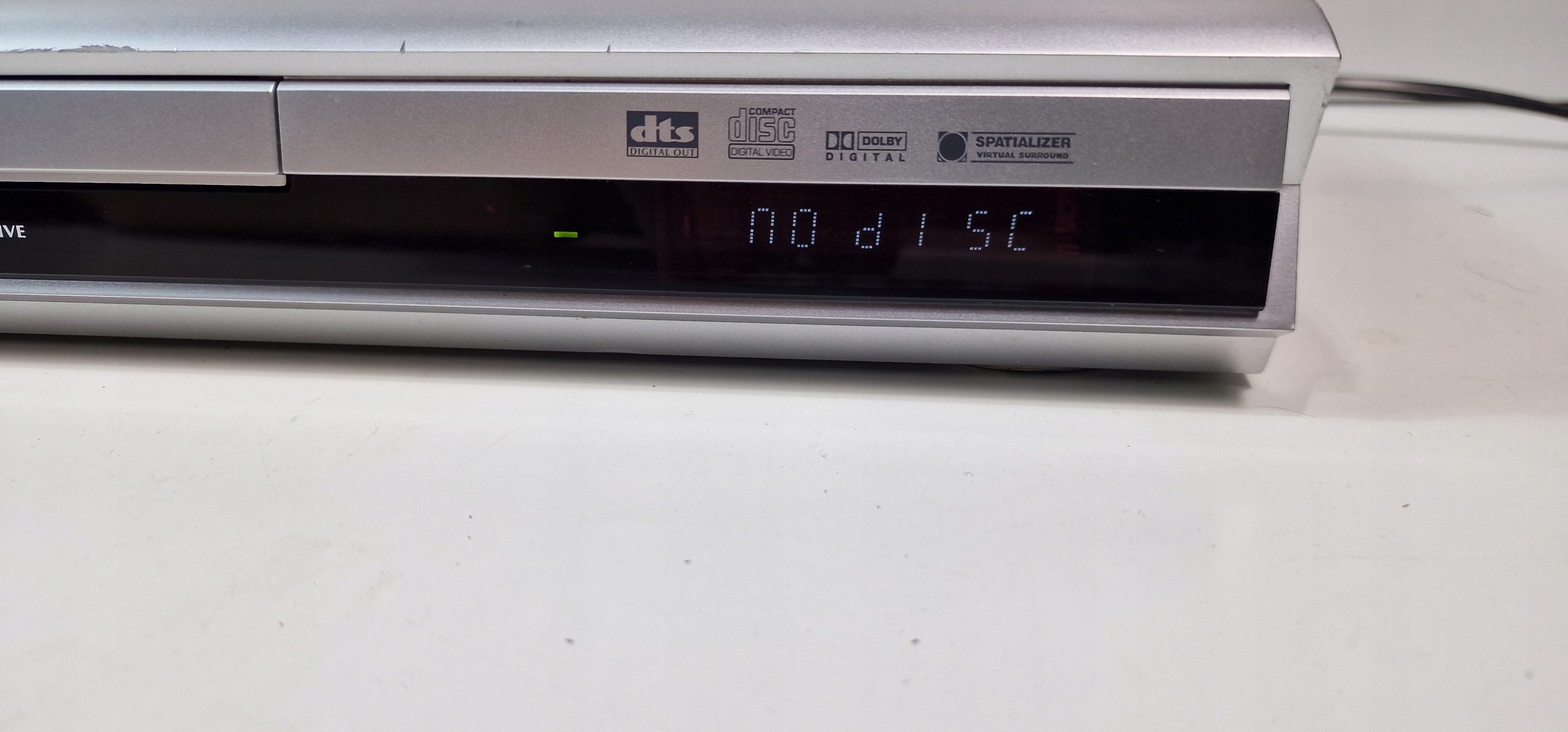 Video DVD CD odtwarzacz player TOSHIBA SD-190E SD 190 E stereo Model SD-190E