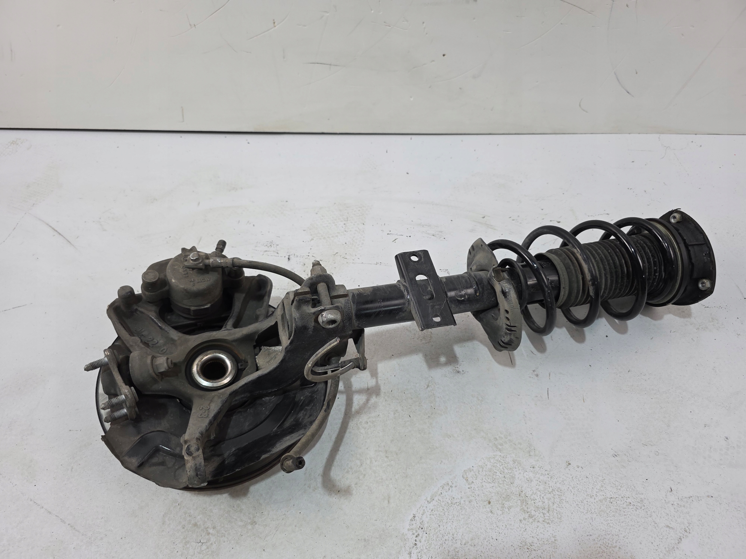 swing right front VW SEAT SKODA 2Q0407256AD 2Q0413031EL