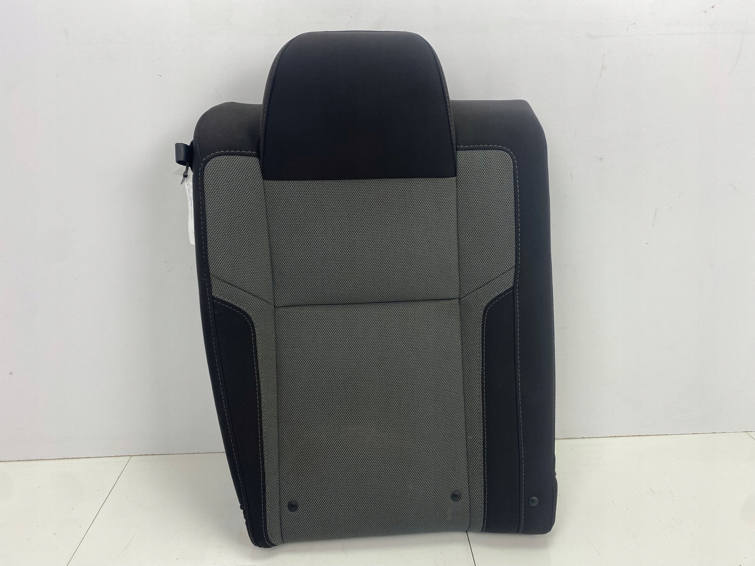 Sitz hinten oparcie Dodge Challenger 2015+ USA