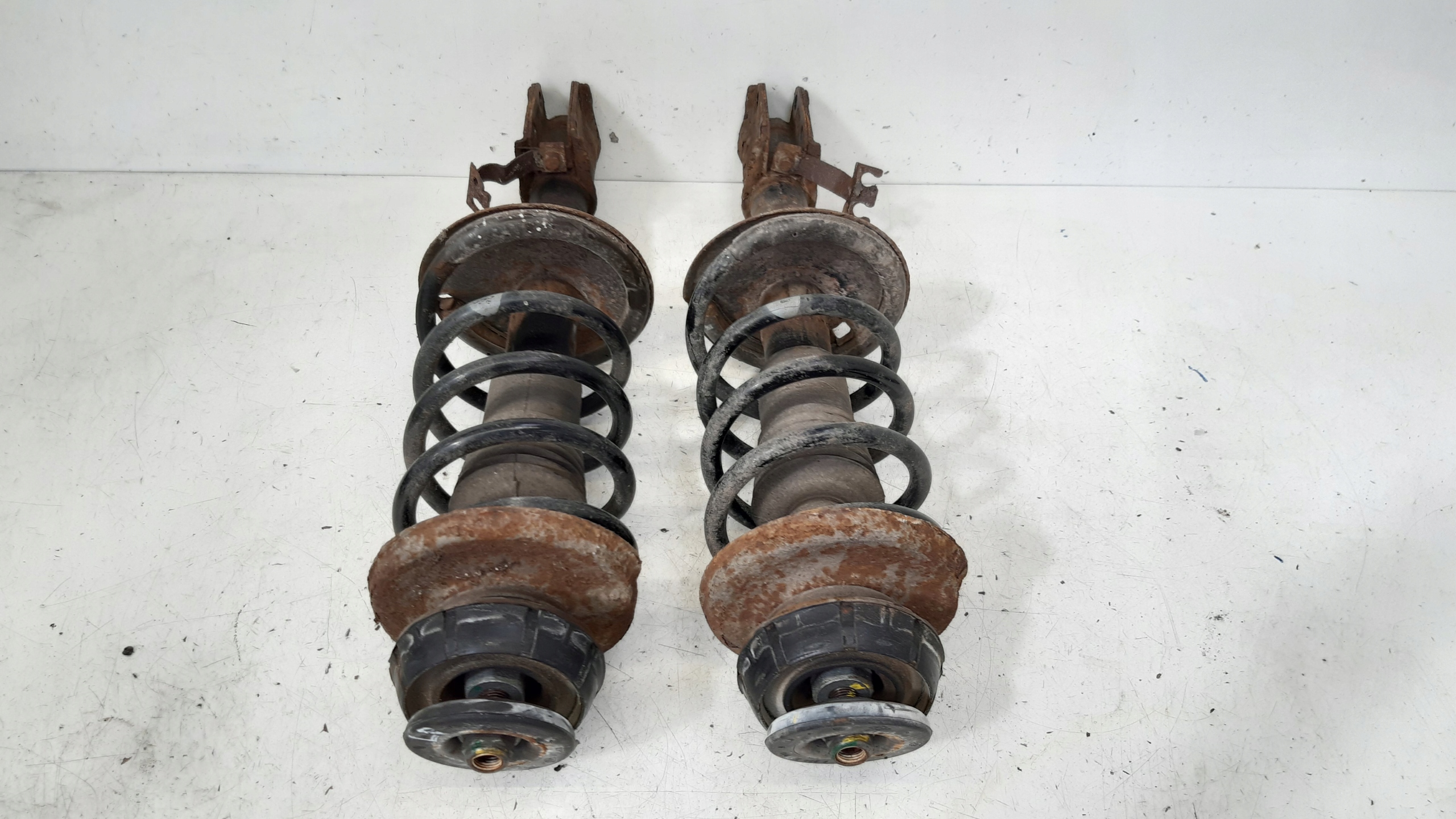shock absorbers springs front para Dacia Sandero