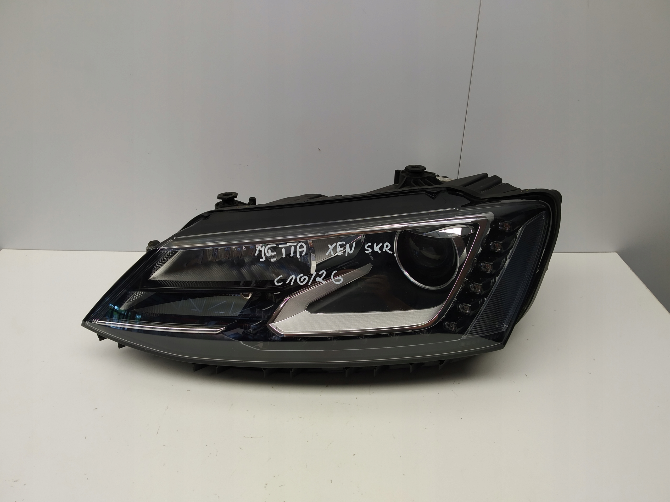 11r + Vw Jetta VI reflektor light front left right Bi xenon positioning LED 5C7