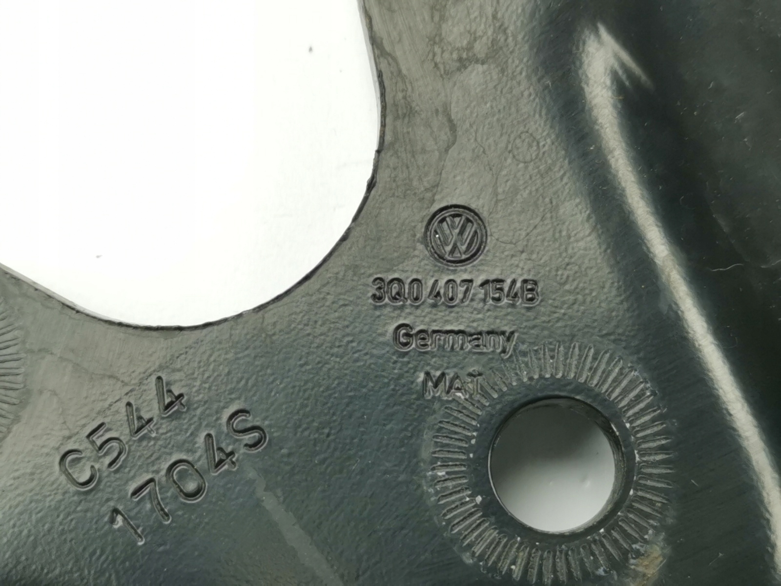 arm right front VW Tiguan 5NA 3Q0407154B new original