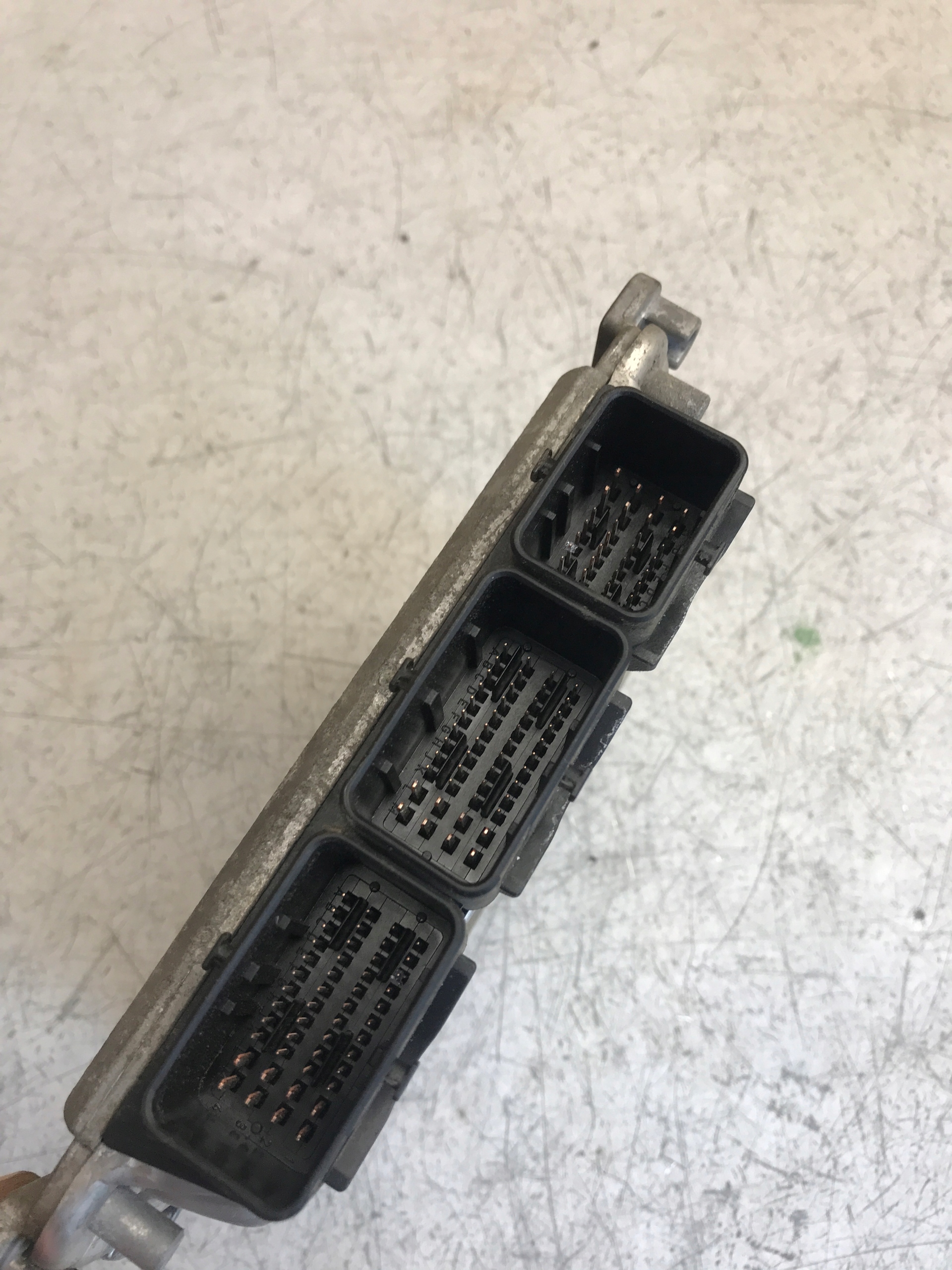 ordinateur unité de commande électronique uce moteur MASTER 8200280659