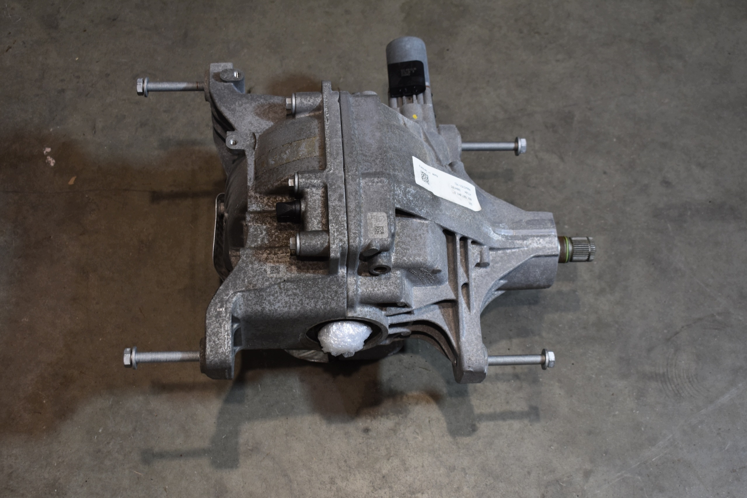 perfect condition diff DRFERENCJAL differential rear part rear PORSCHE PANAMERA 971 TURBO 1