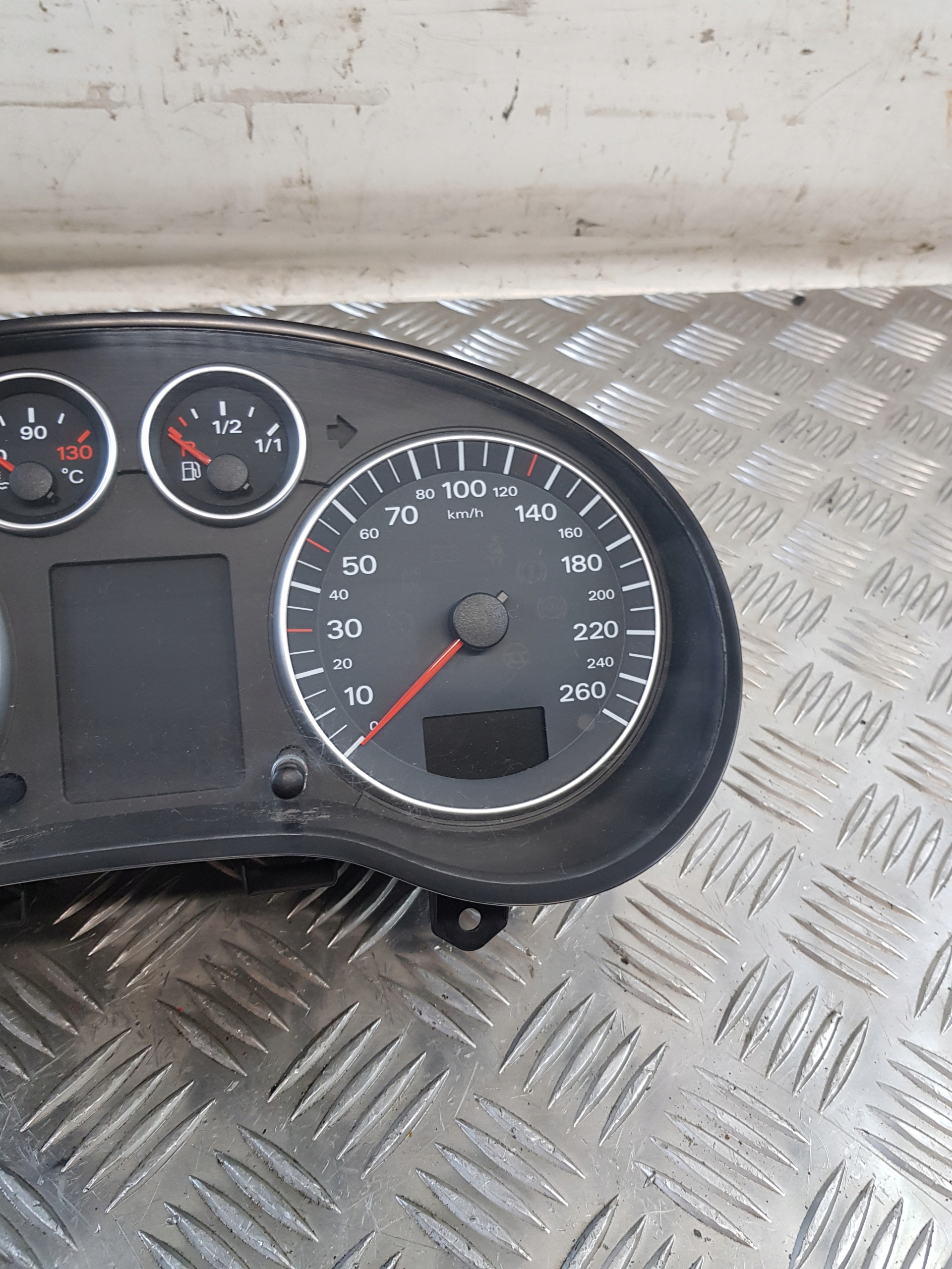 dials OE 8P0920900E AUDI A3 8P 2.0FSI 04R- EUROPA