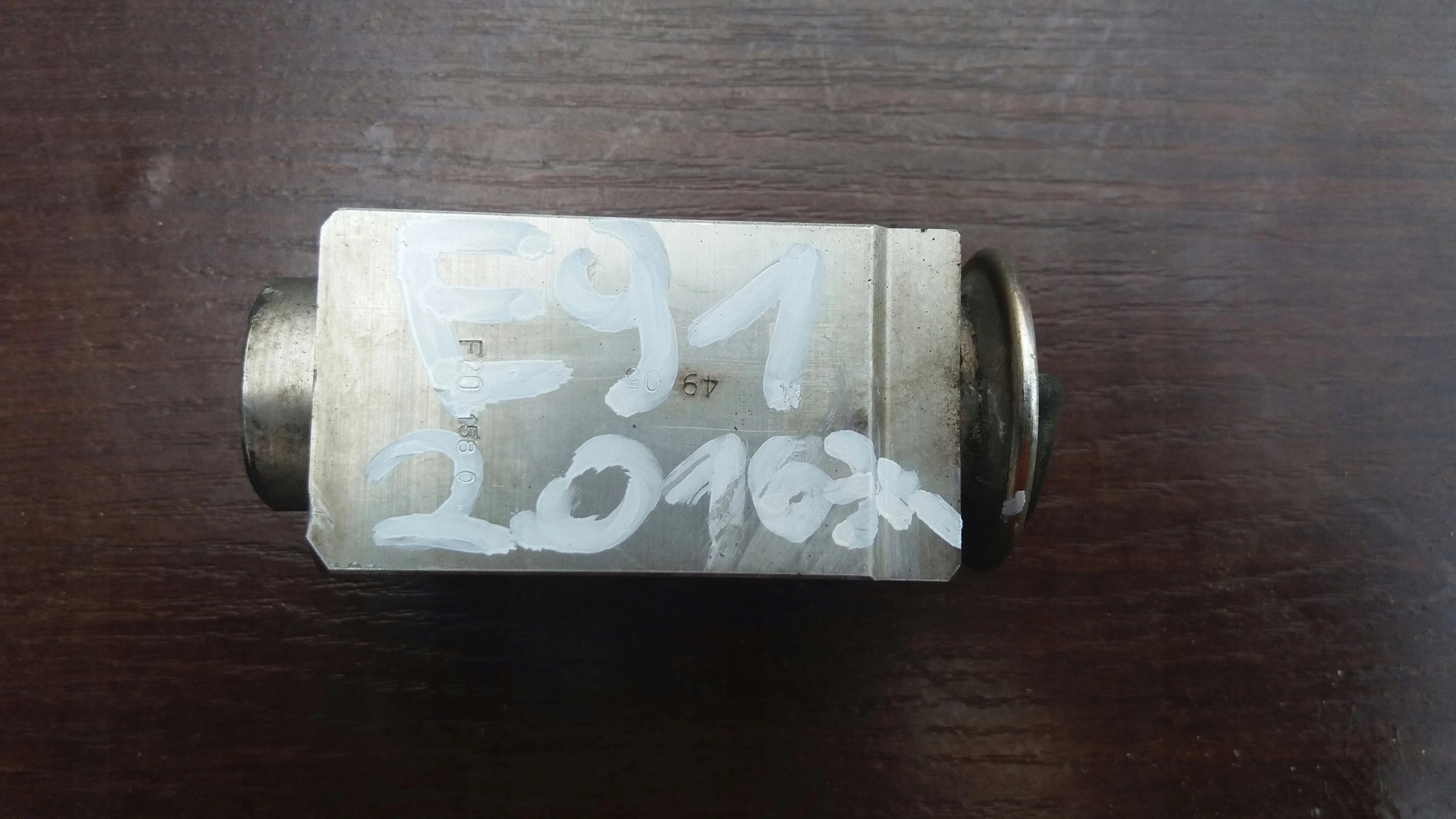 328300 Sensor ROZPREZNY BMW E90 E91 E87 2.0D